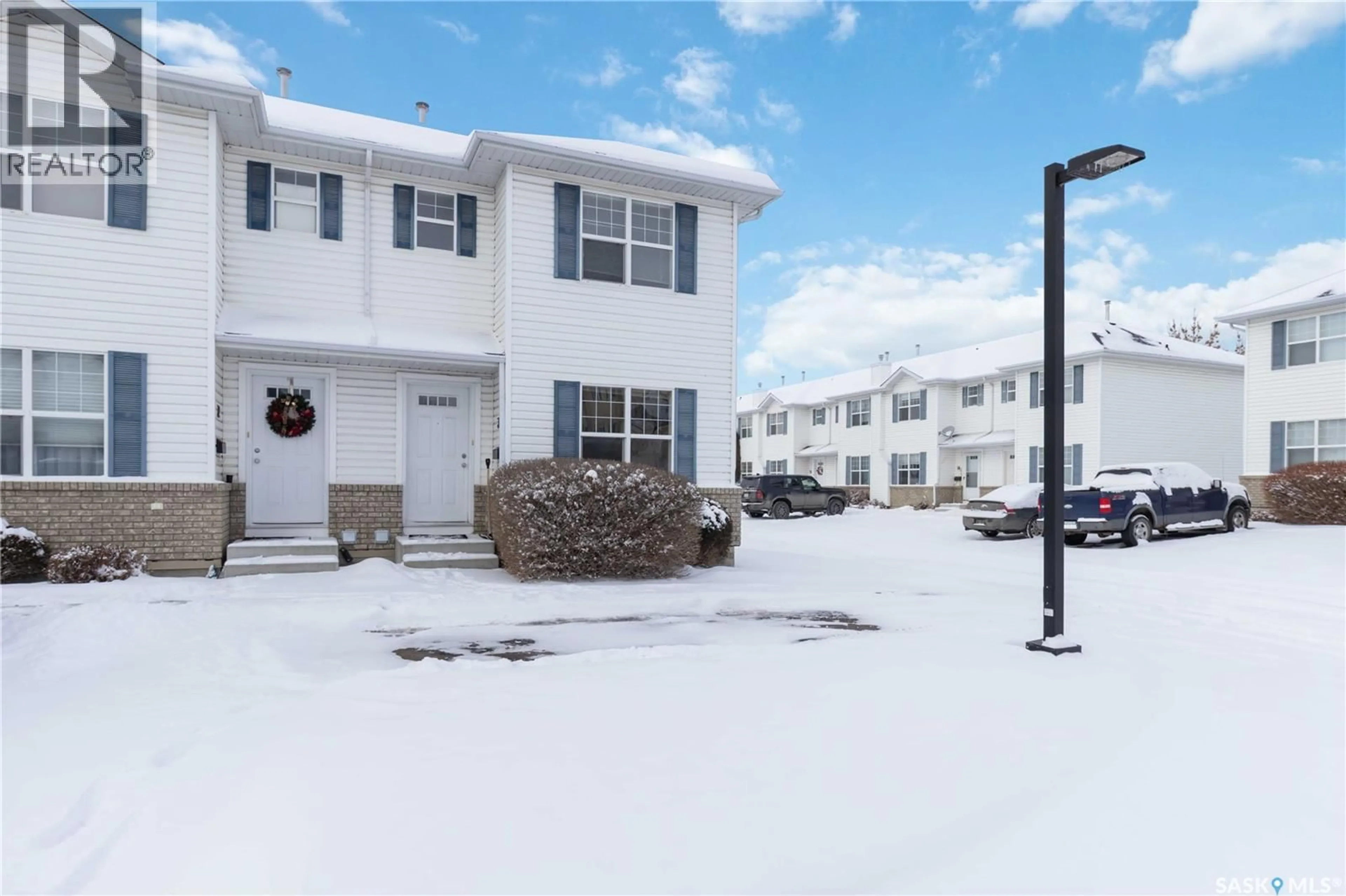 Unknown for 102 - 33 PAWLYCHENKO LANE, Saskatoon Saskatchewan S7V1G9