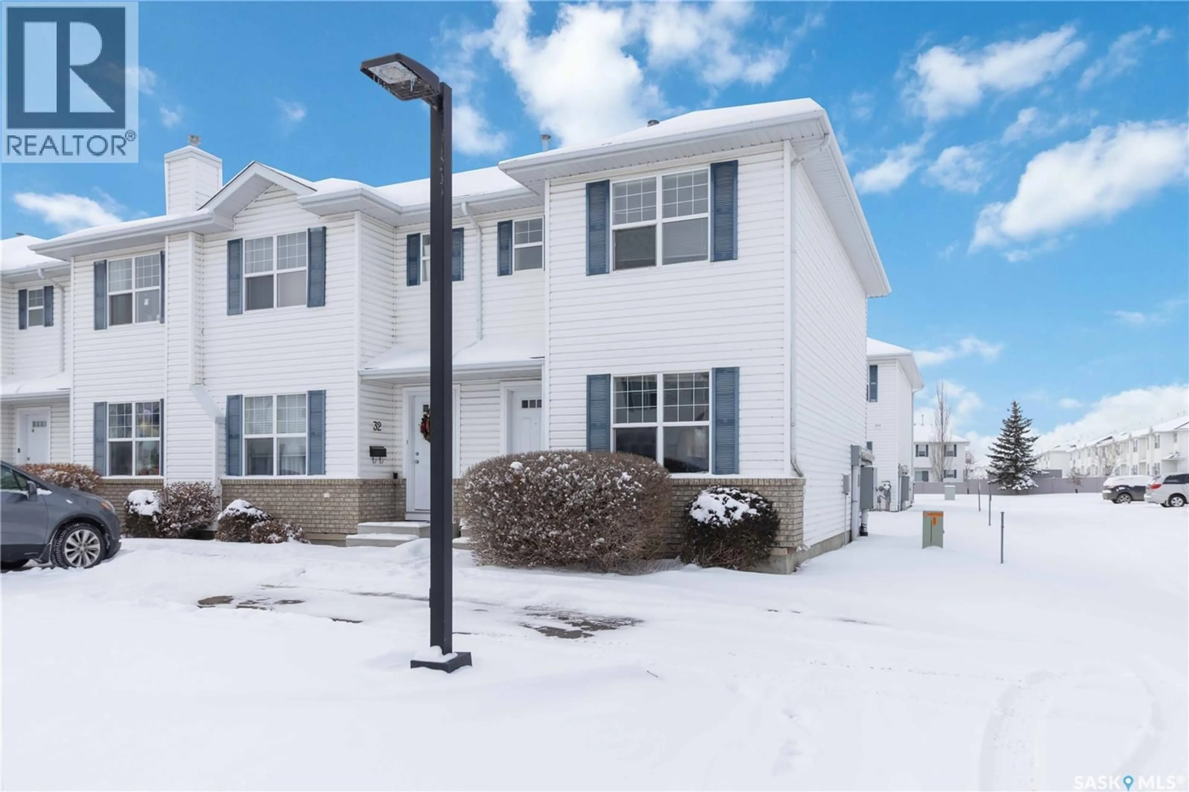 Unknown for 102 - 33 PAWLYCHENKO LANE, Saskatoon Saskatchewan S7V1G9