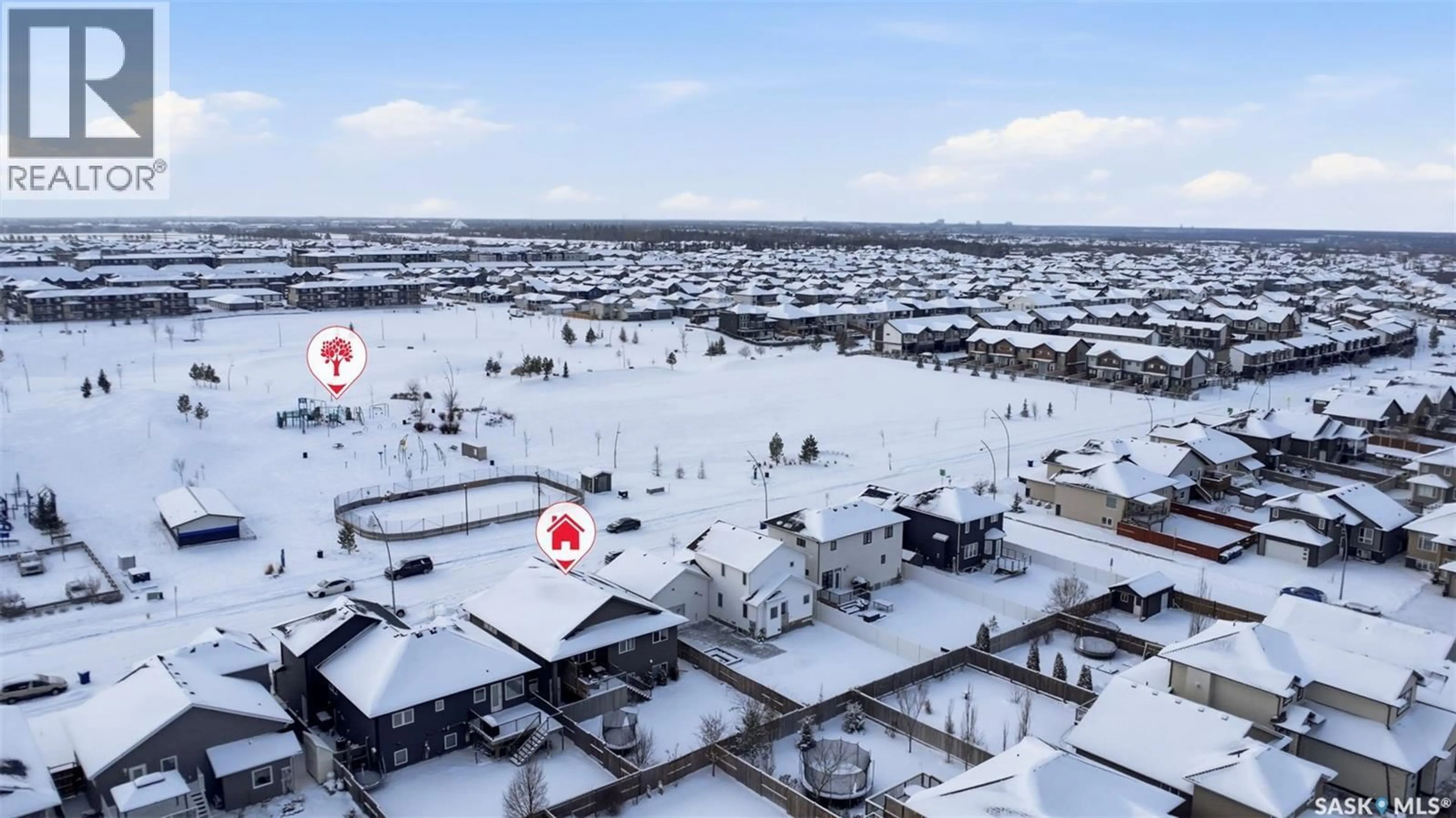 A pic from outside/outdoor area/front of a property/back of a property/a pic from drone, unknown for 914 EVERGREEN BOULEVARD, Saskatoon Saskatchewan S7W0N6