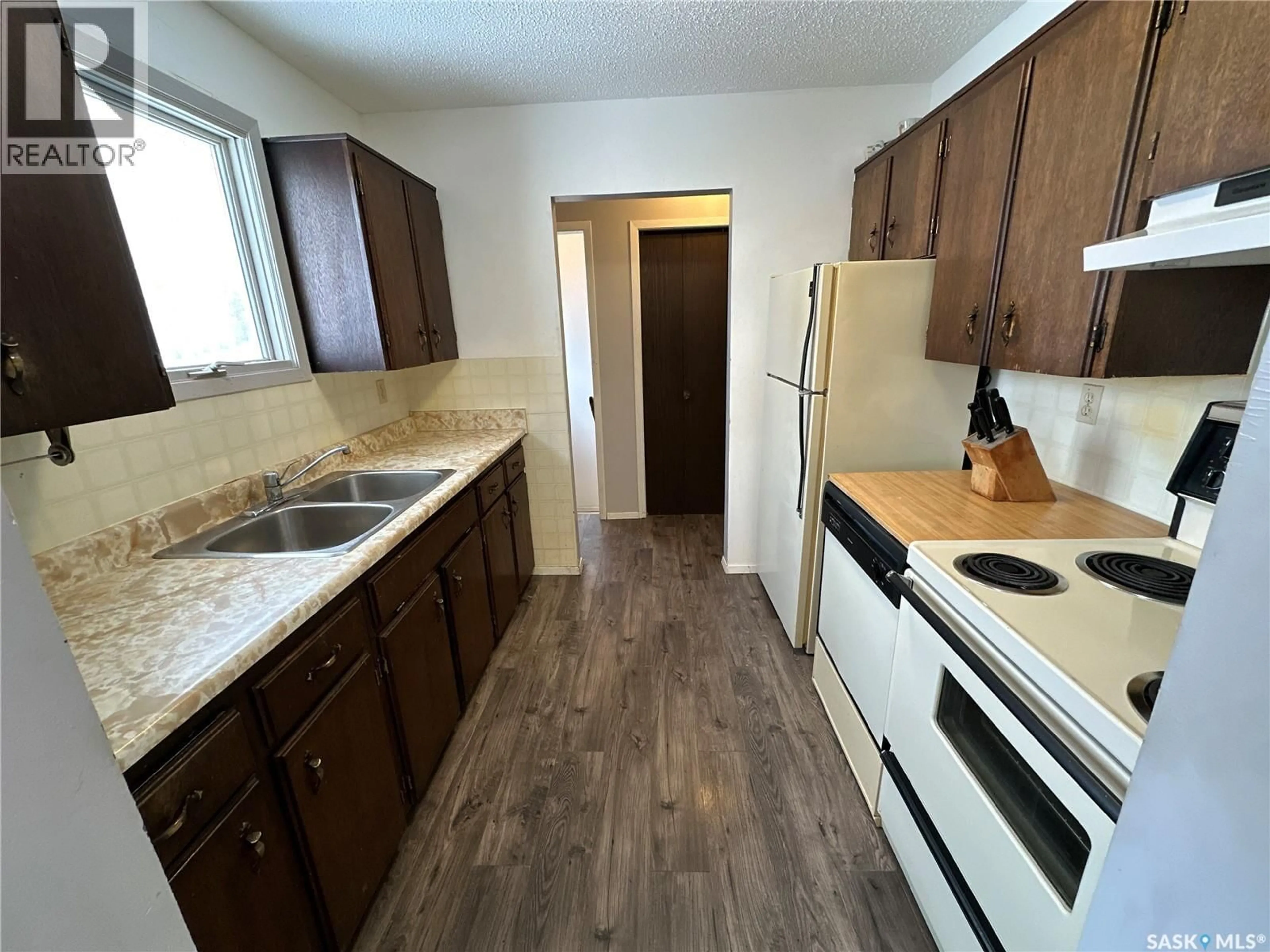 Standard kitchen, unknown for 1704 1ST AVENUE, Rosthern Saskatchewan S0K3R0
