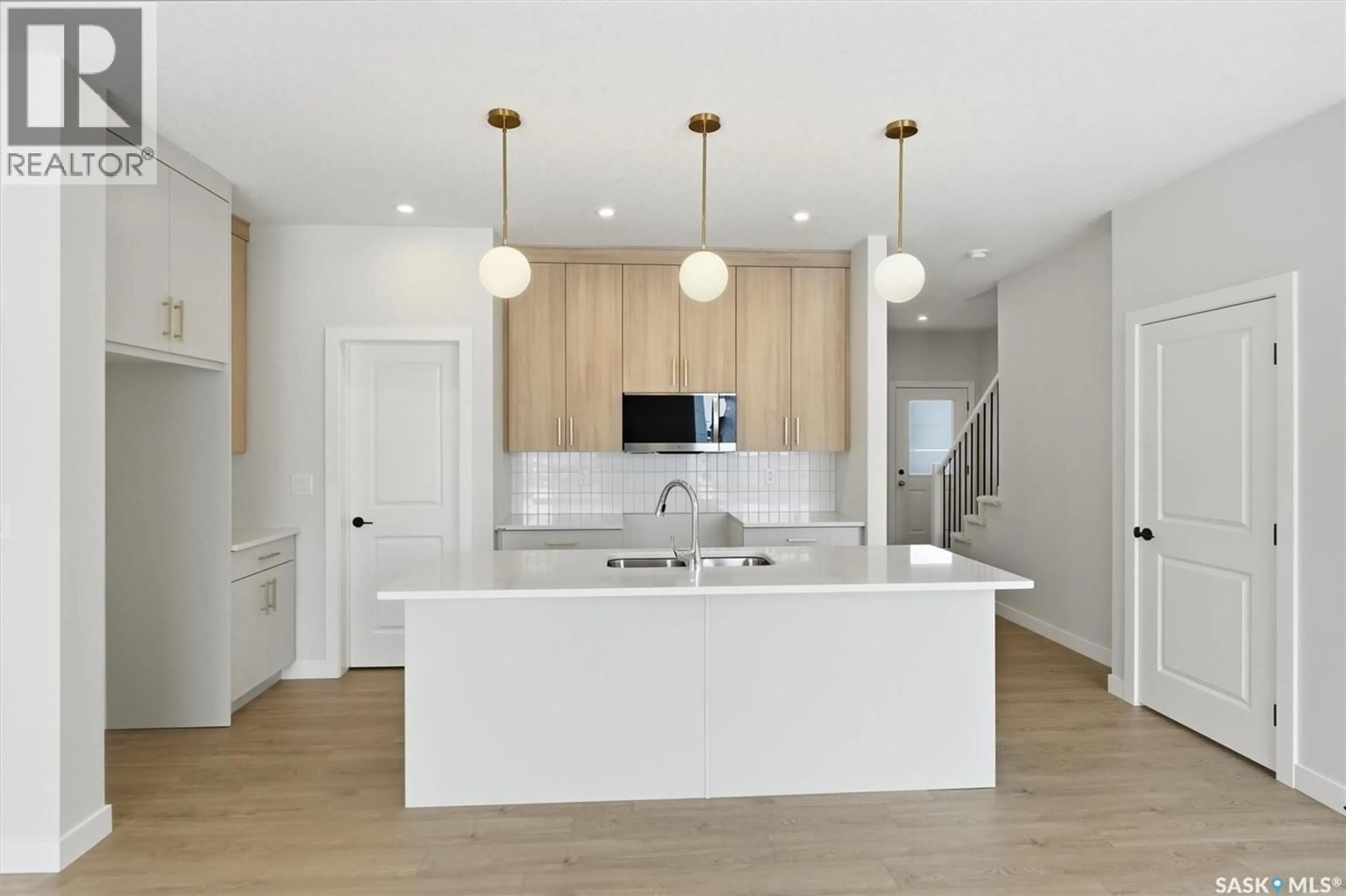 Open concept kitchen, unknown for 422 COCKCROFT PLACE, Saskatoon Saskatchewan S7V1Y9