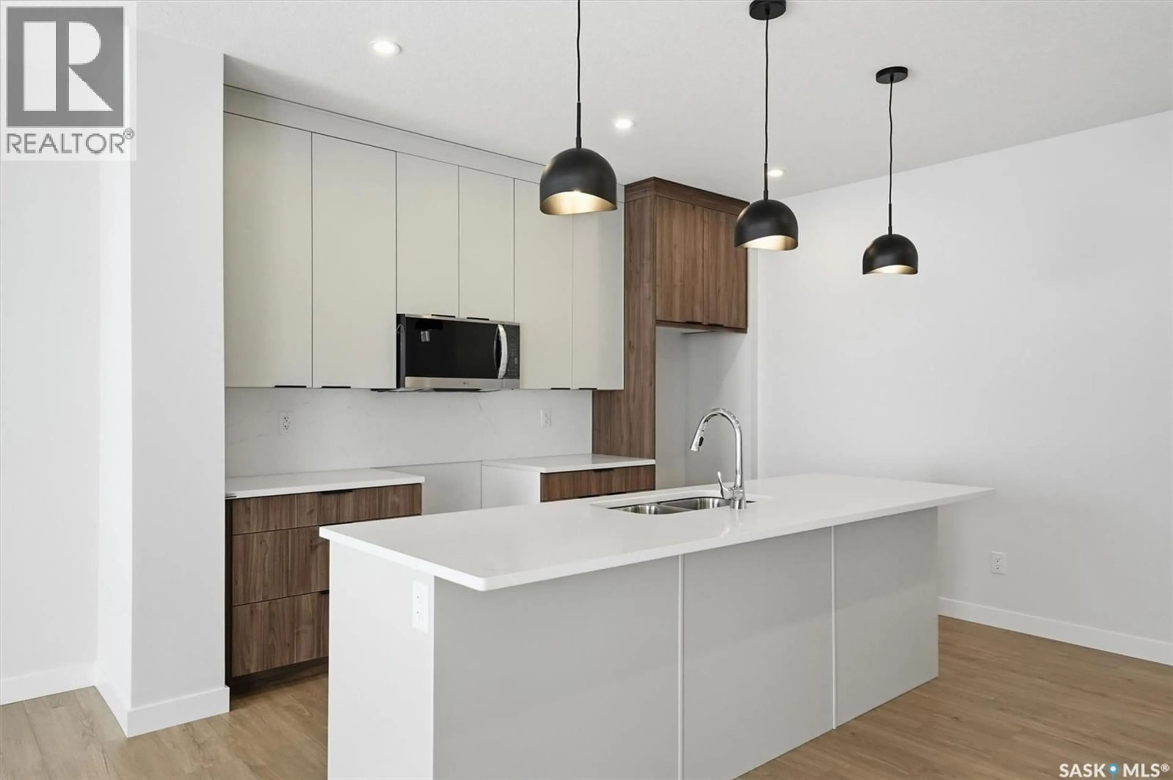 Open concept kitchen, unknown for 470 COCKCROFT PLACE, Saskatoon Saskatchewan S7V1Y9