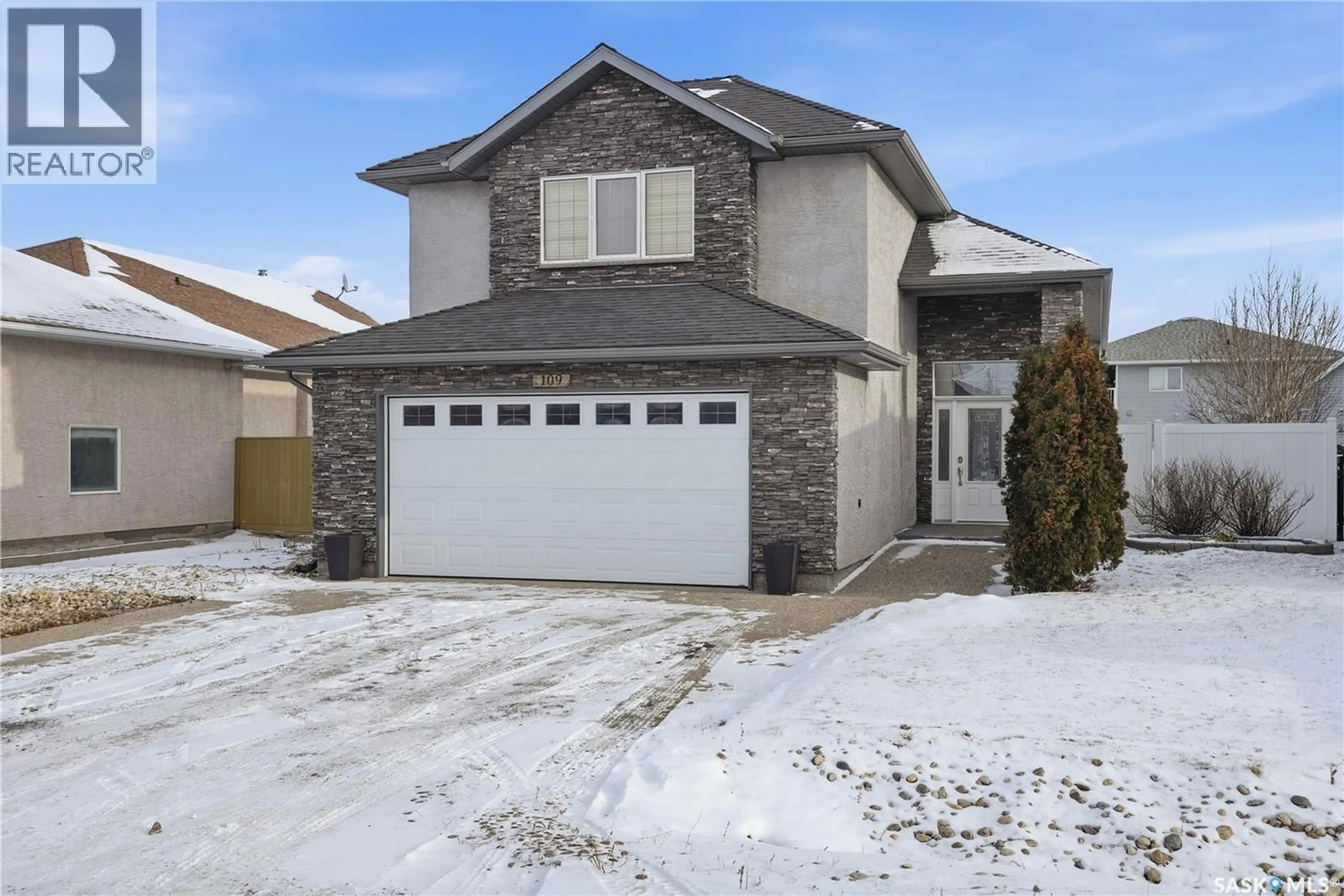 Home with vinyl exterior material, street for 109 PARK STREET, Grand Coulee Saskatchewan S4M0A3