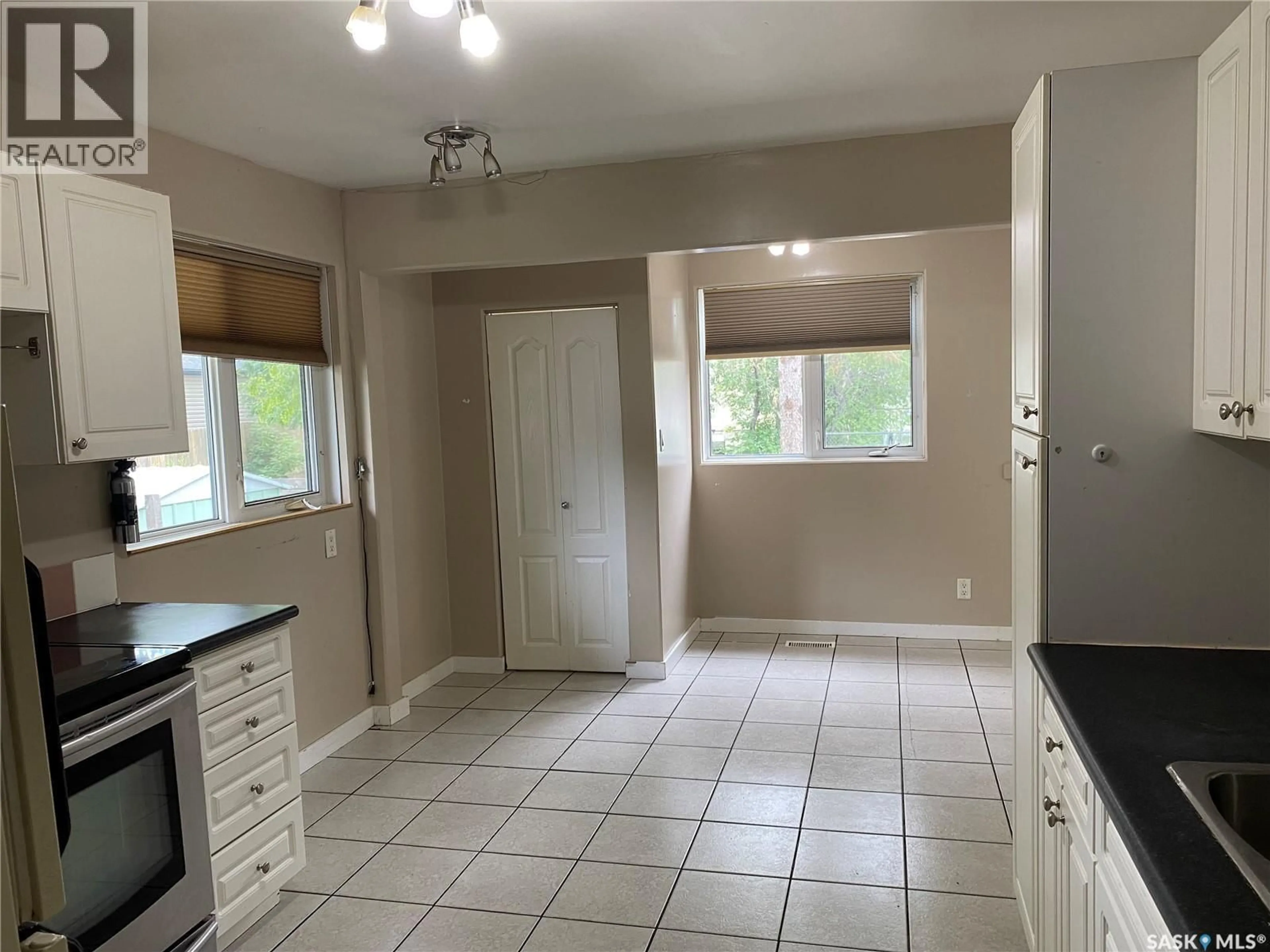 A pic of a room for 460 WASCANA STREET, Regina Saskatchewan S4R4H9