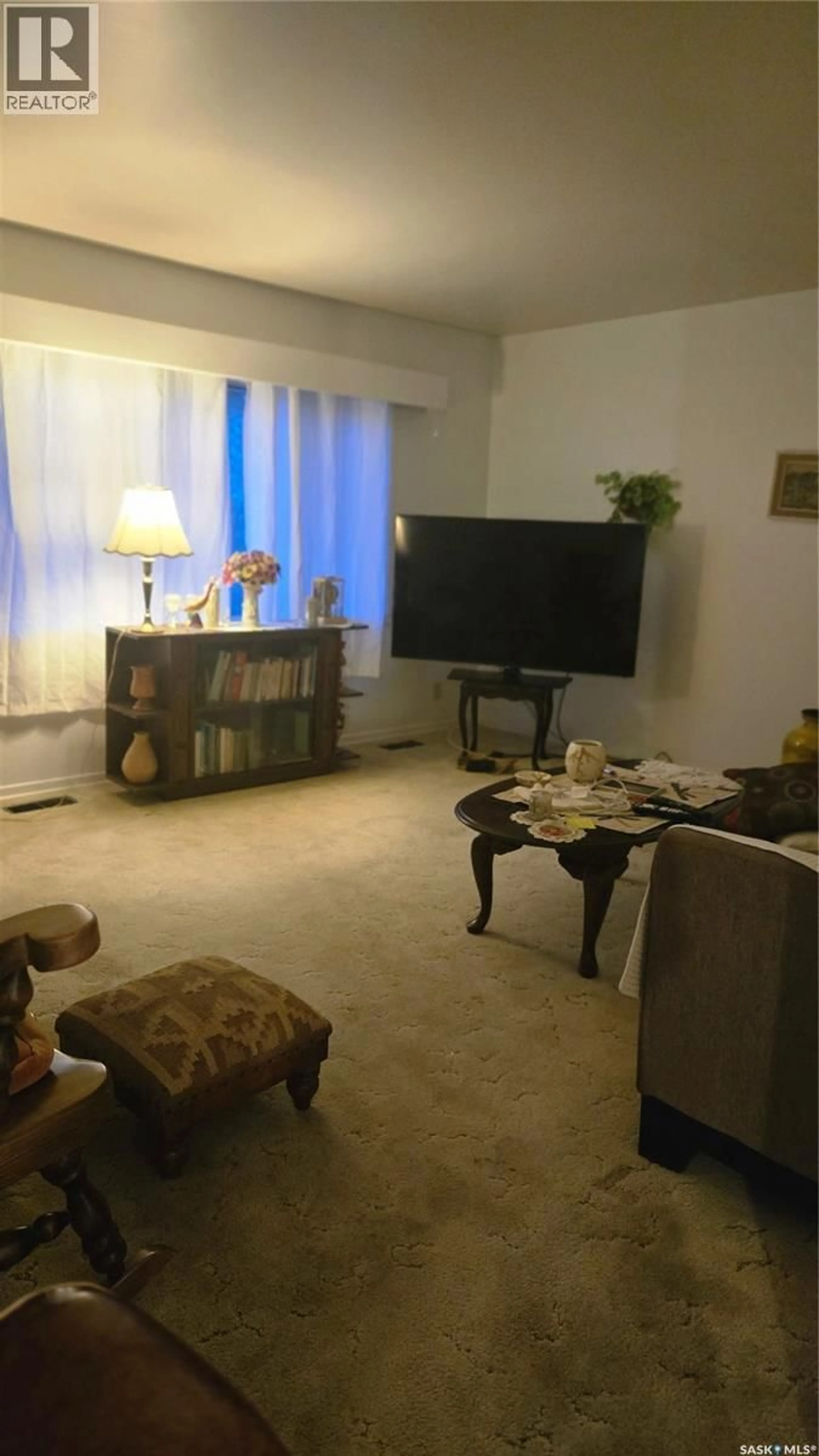 A pic of a room for 832 PETERS AVENUE, Oxbow Saskatchewan S0C2B0