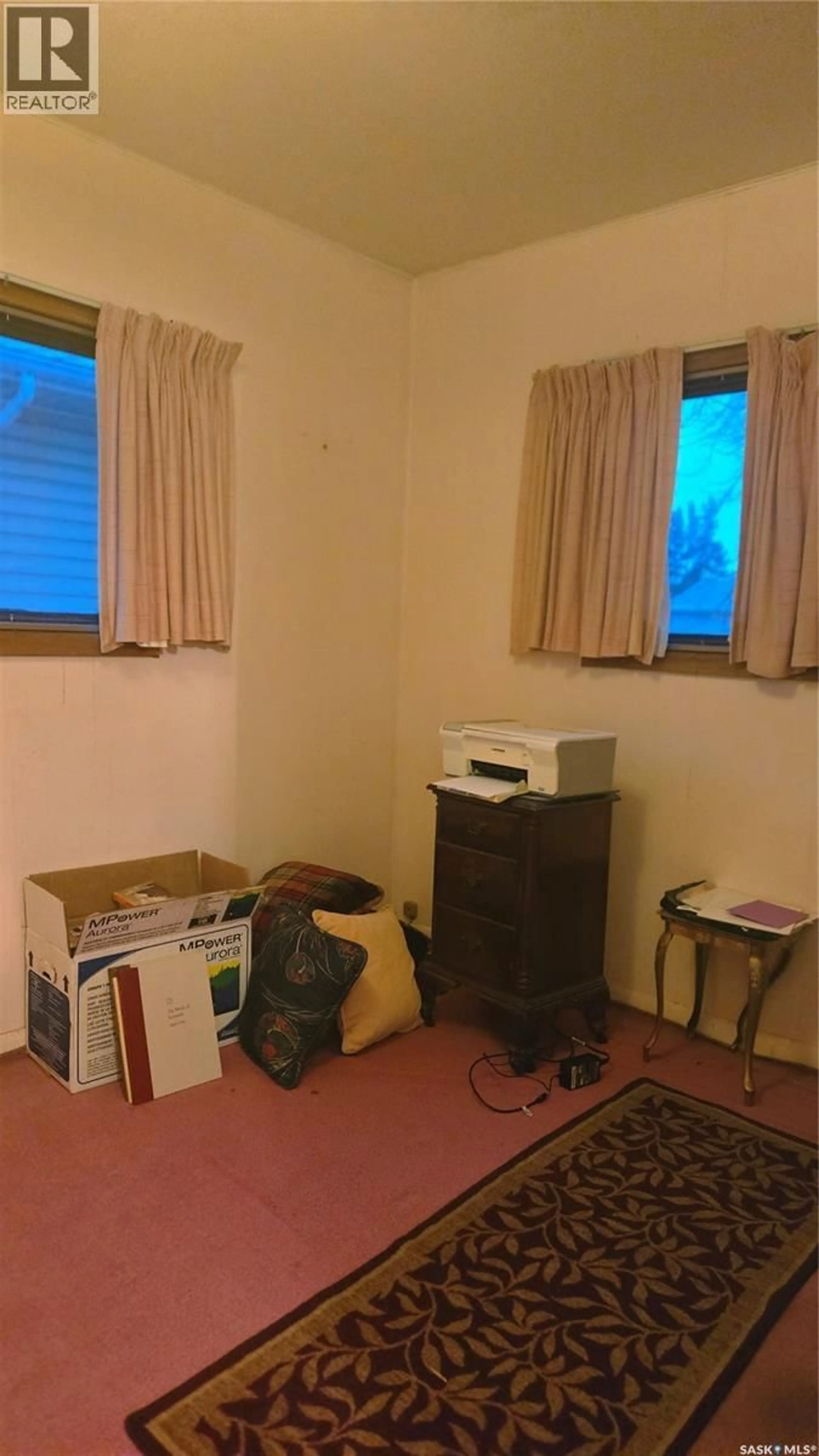 A pic of a room for 832 PETERS AVENUE, Oxbow Saskatchewan S0C2B0
