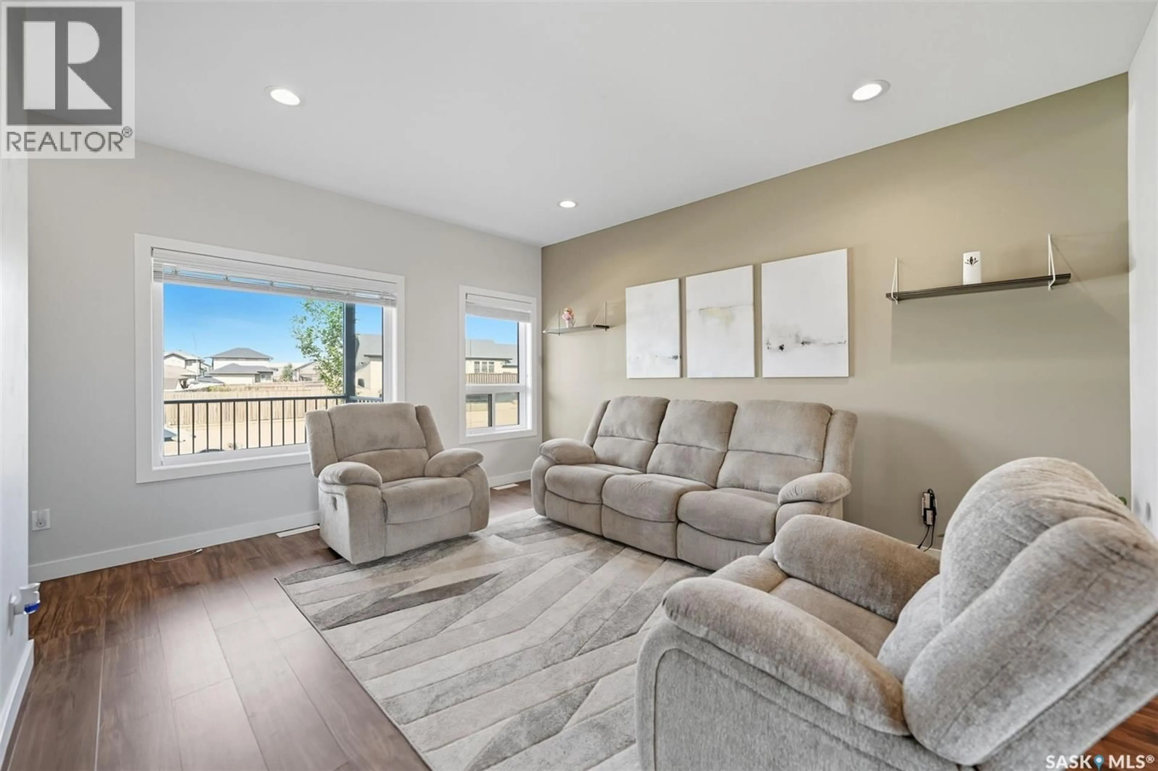 Living room with furniture, unknown for 623 EVERGREEN BOULEVARD, Saskatoon Saskatchewan S7K6K3