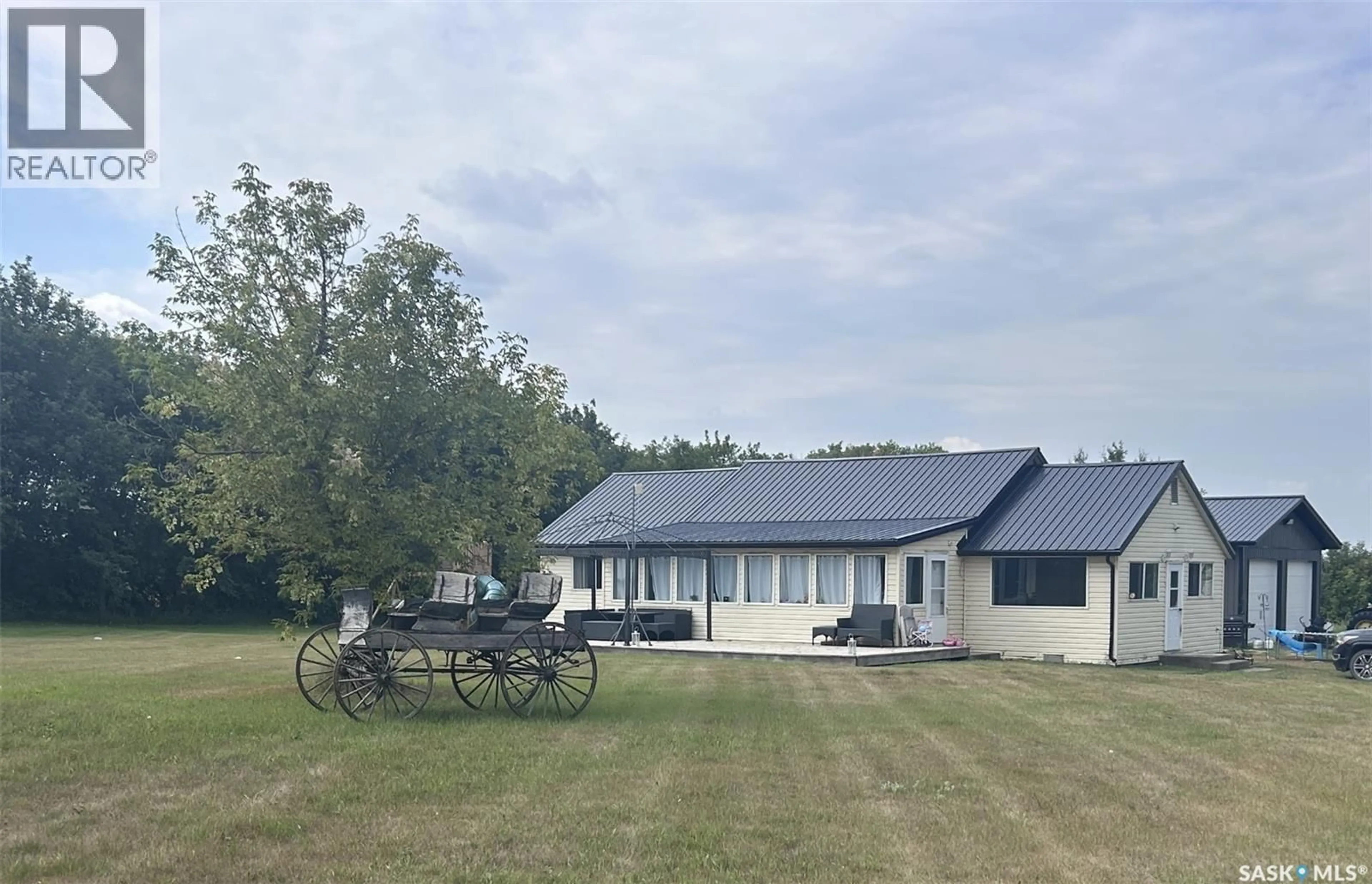 A pic from outside/outdoor area/front of a property/back of a property/a pic from drone, unknown for SMITH HONOROSKI ACREAGE, Leask Rm No. 464 Saskatchewan S0J2E0