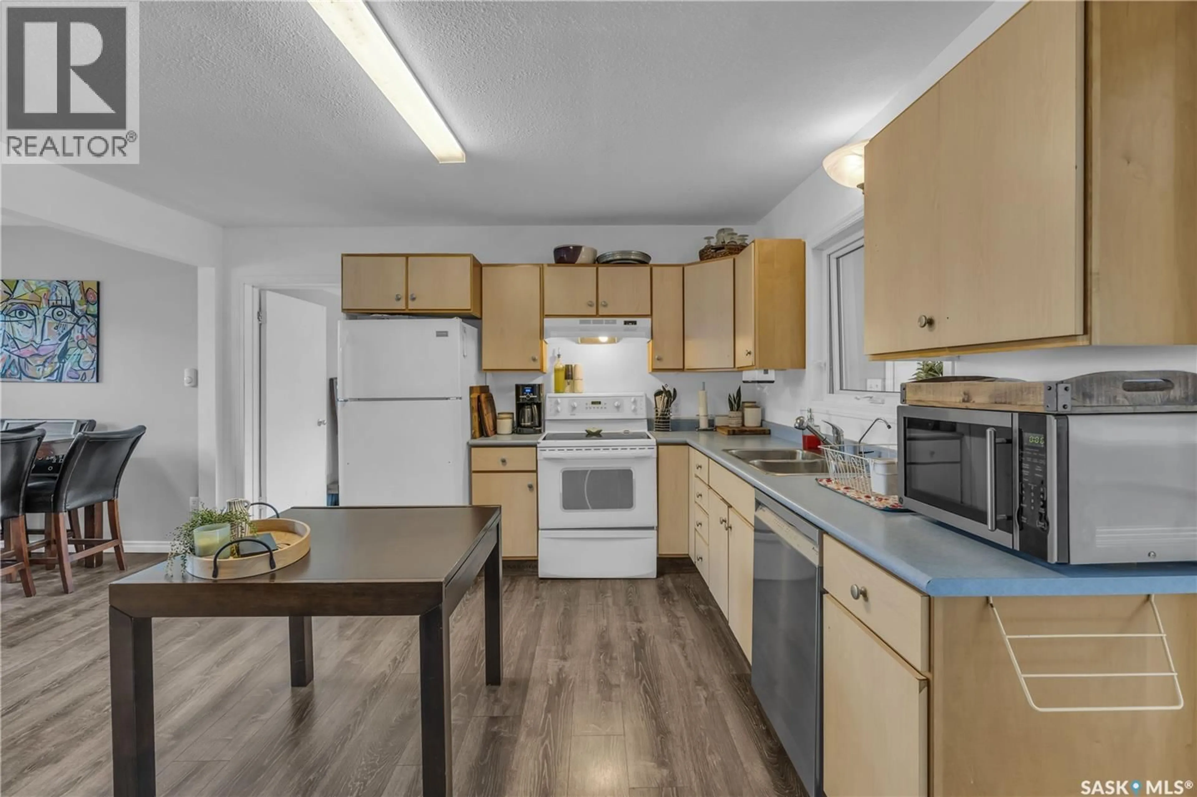 Standard kitchen, unknown for SMITH HONOROSKI ACREAGE, Leask Rm No. 464 Saskatchewan S0J2E0