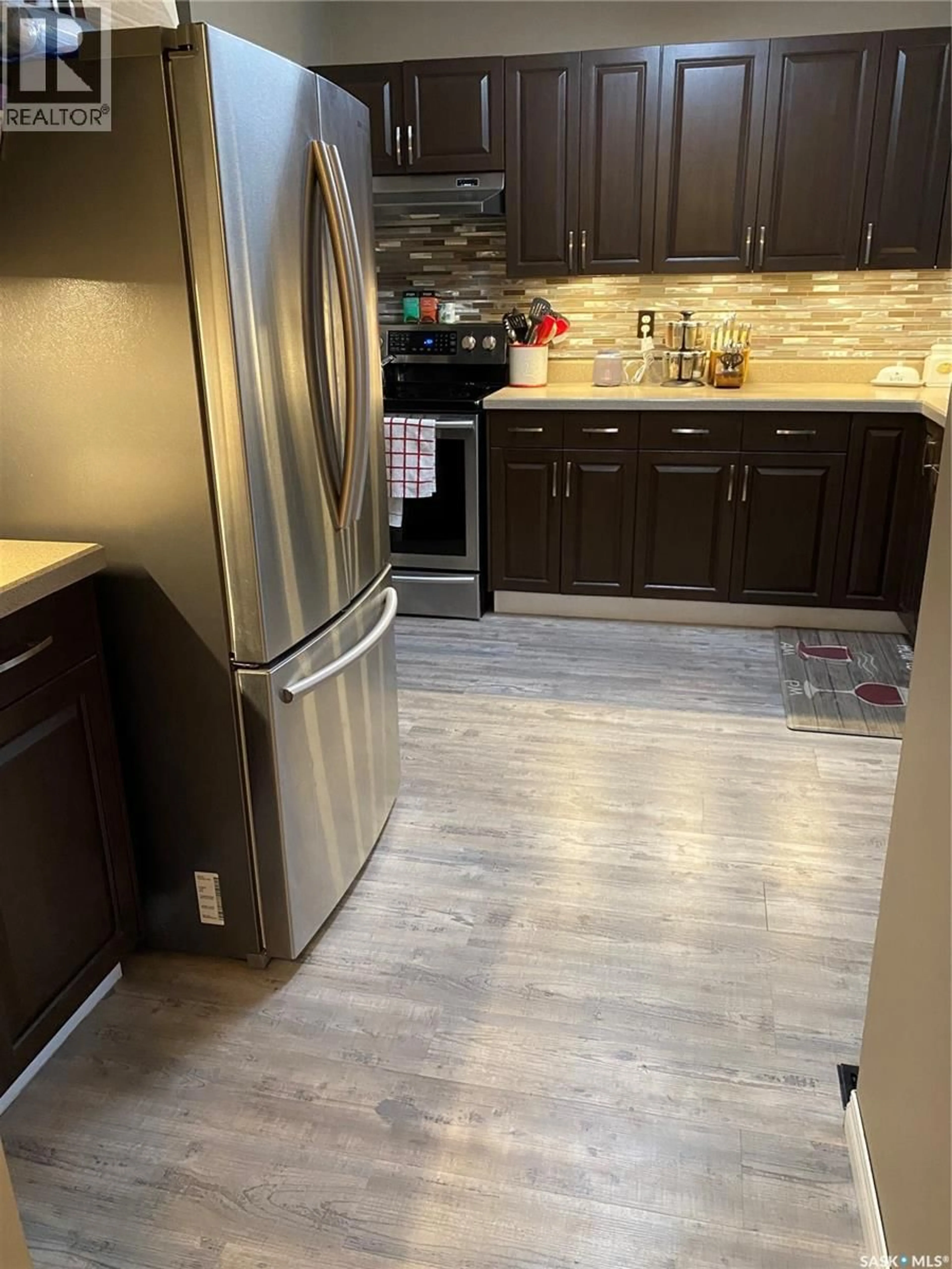 Unknown for 5 CARDINAL BAY, Yorkton Saskatchewan S3N3E4