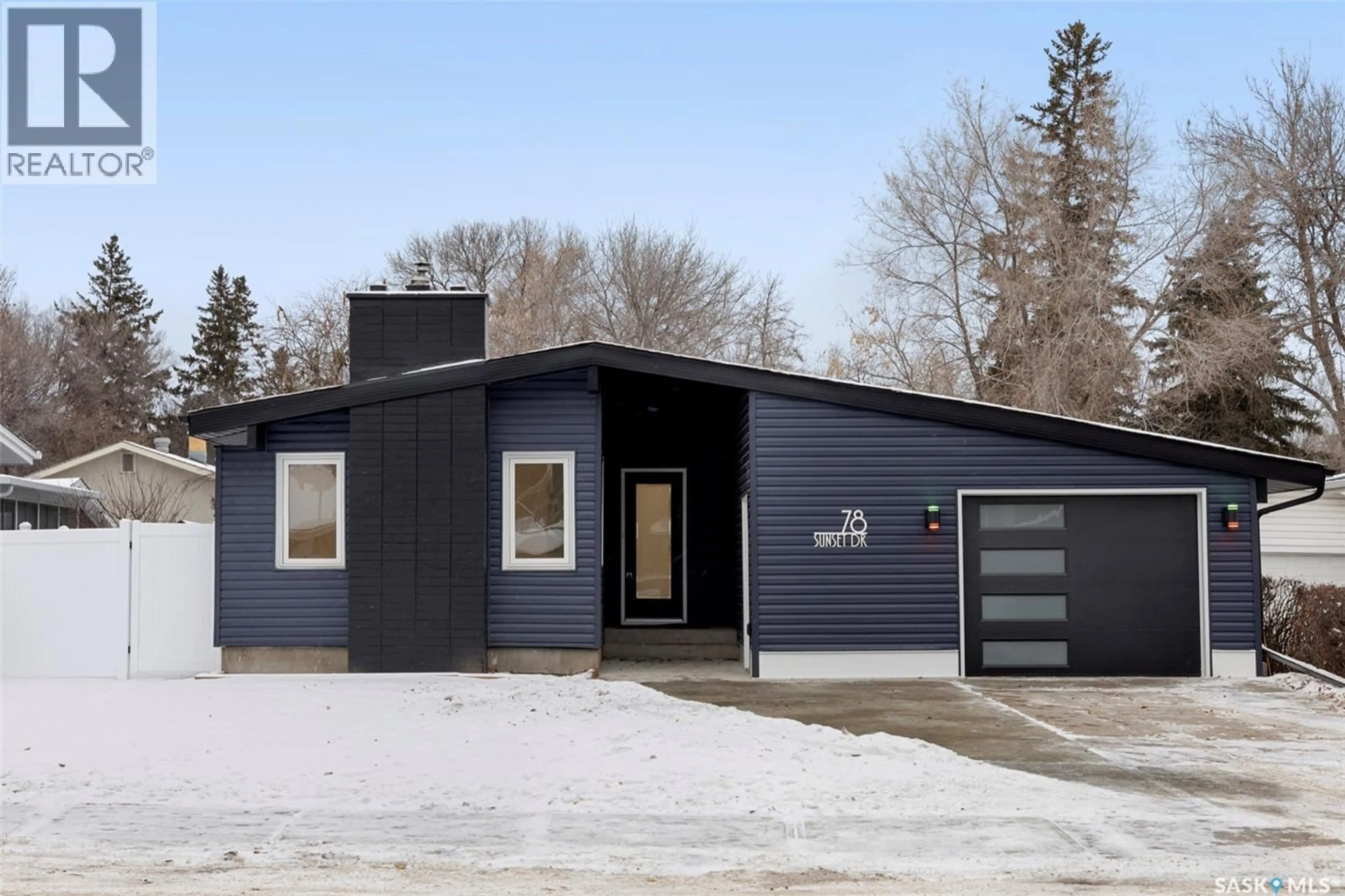 Home with vinyl exterior material, street for 78 SUNSET DRIVE, Regina Saskatchewan S4S2R7