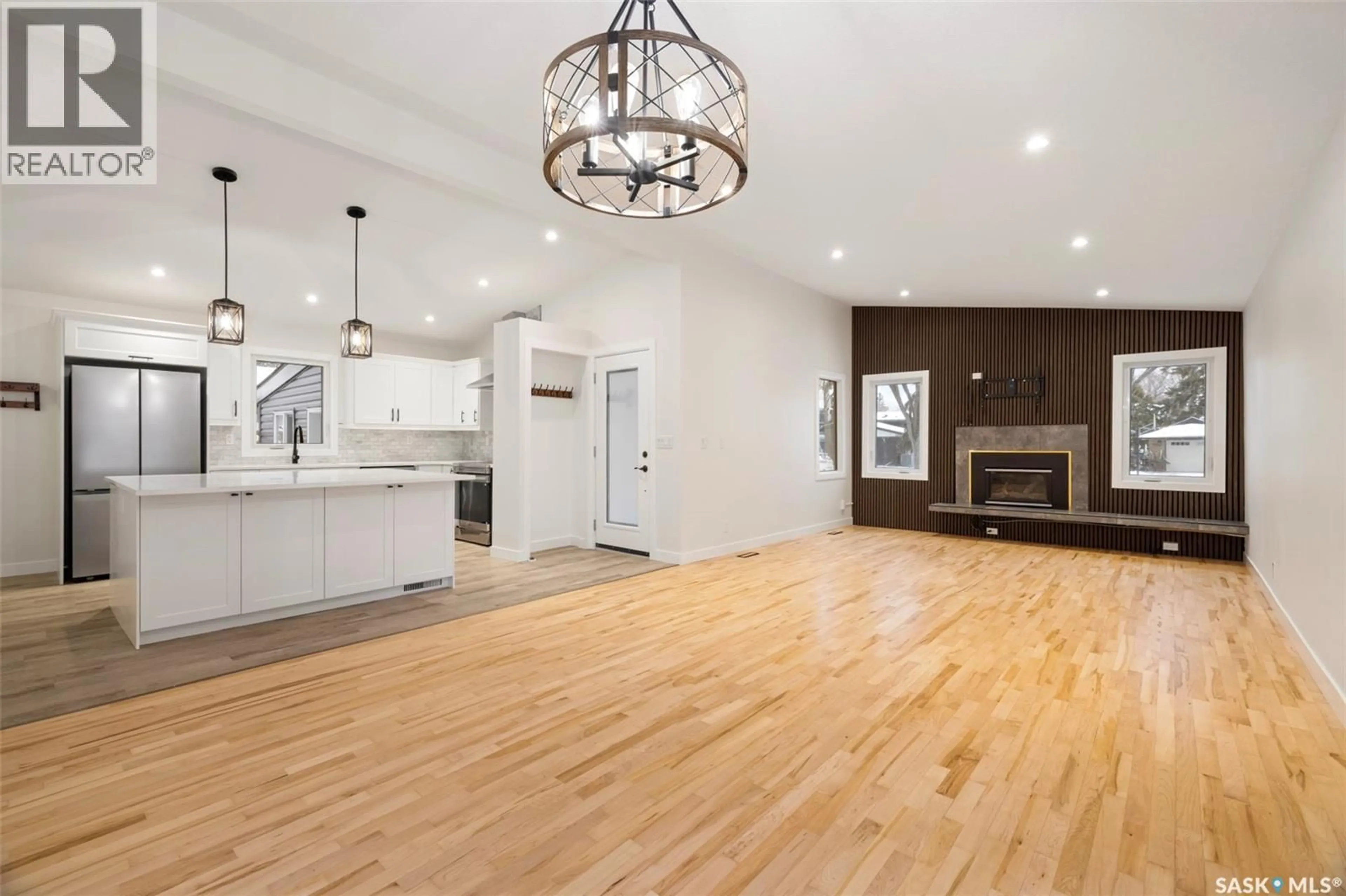 Open concept kitchen, wood/laminate floor for 78 SUNSET DRIVE, Regina Saskatchewan S4S2R7