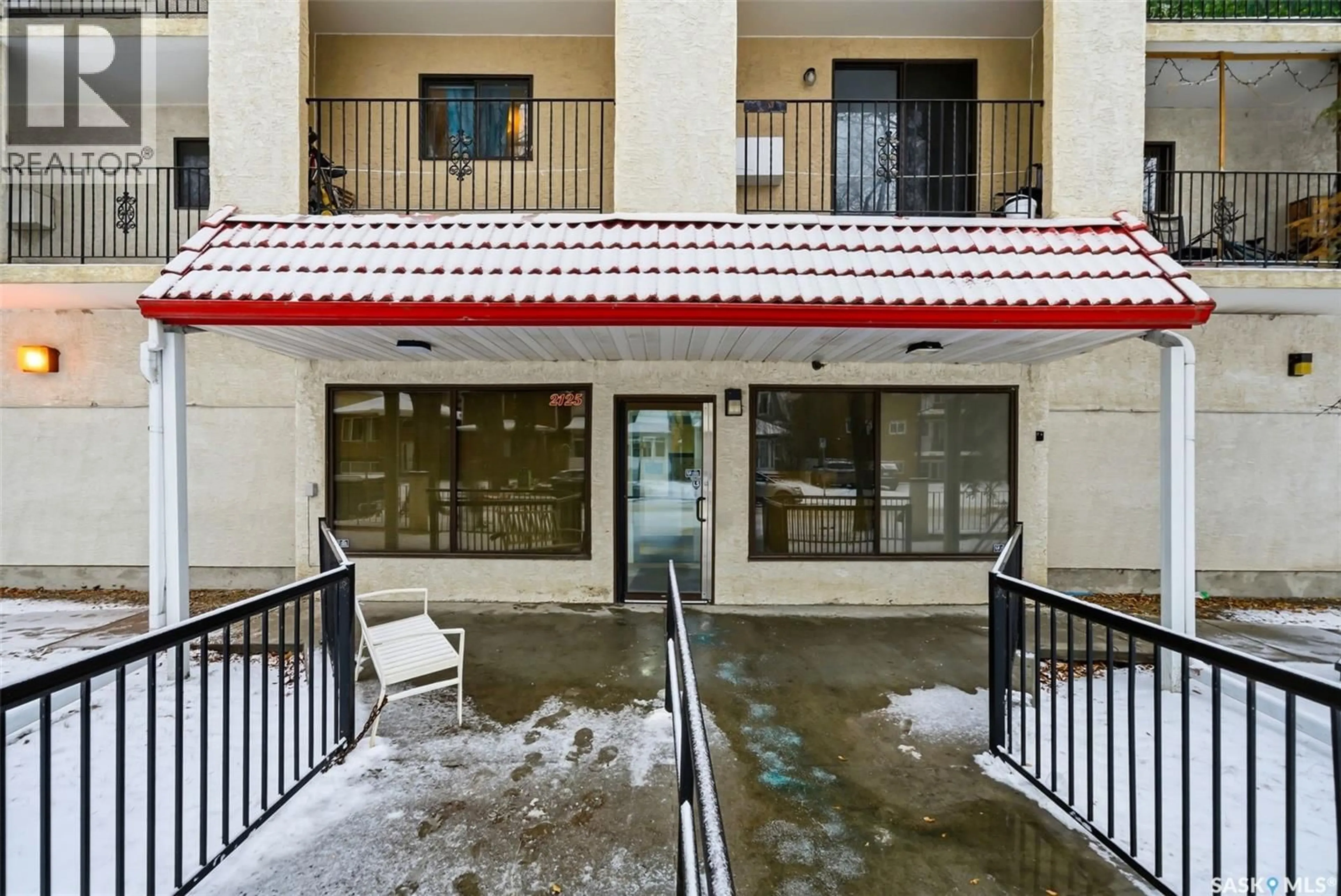 Unknown for 213 2125 OSLER STREET, Regina Saskatchewan S4P4G7