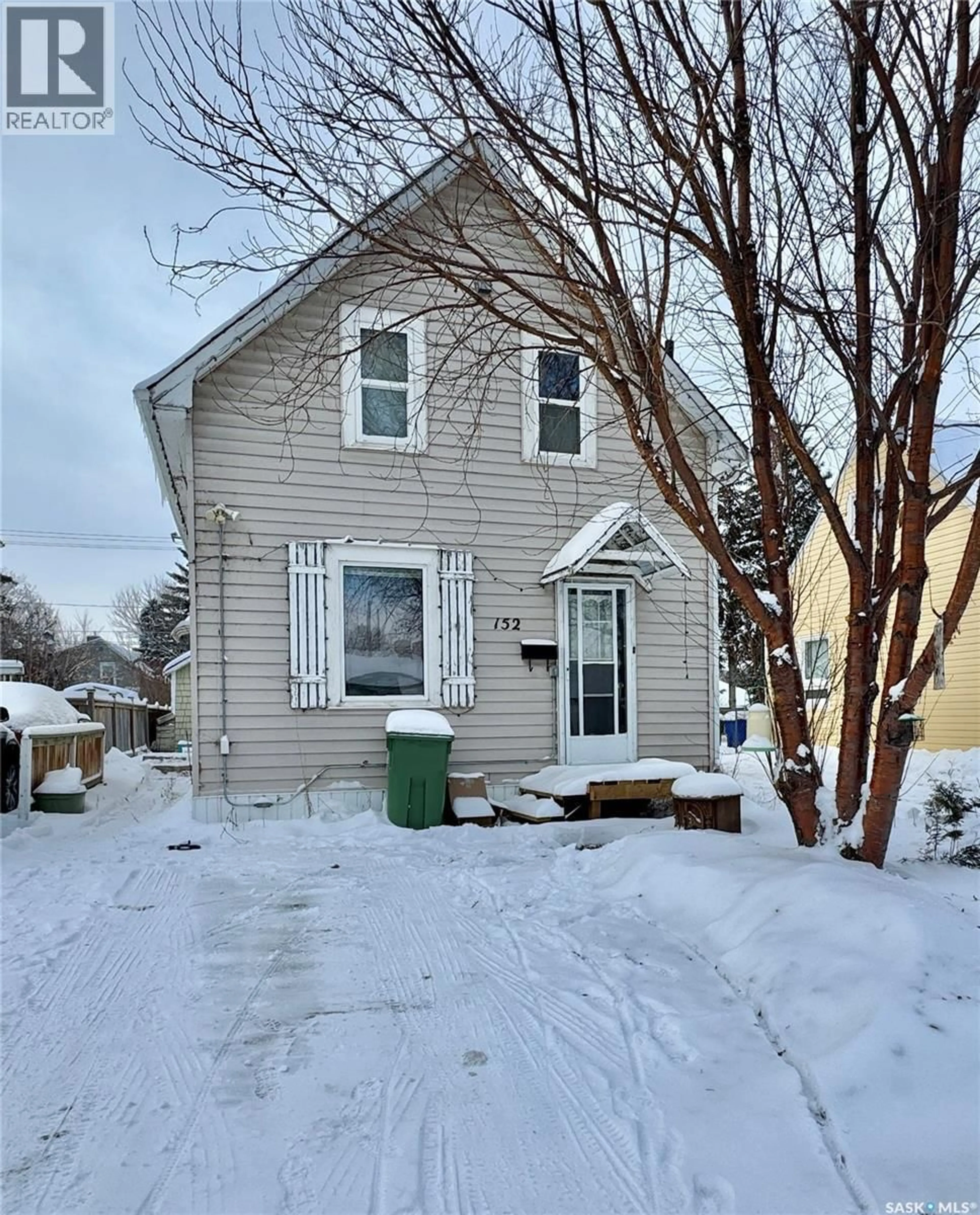 Unknown for 152 SIXTH AVENUE, Yorkton Saskatchewan S3N0Y1