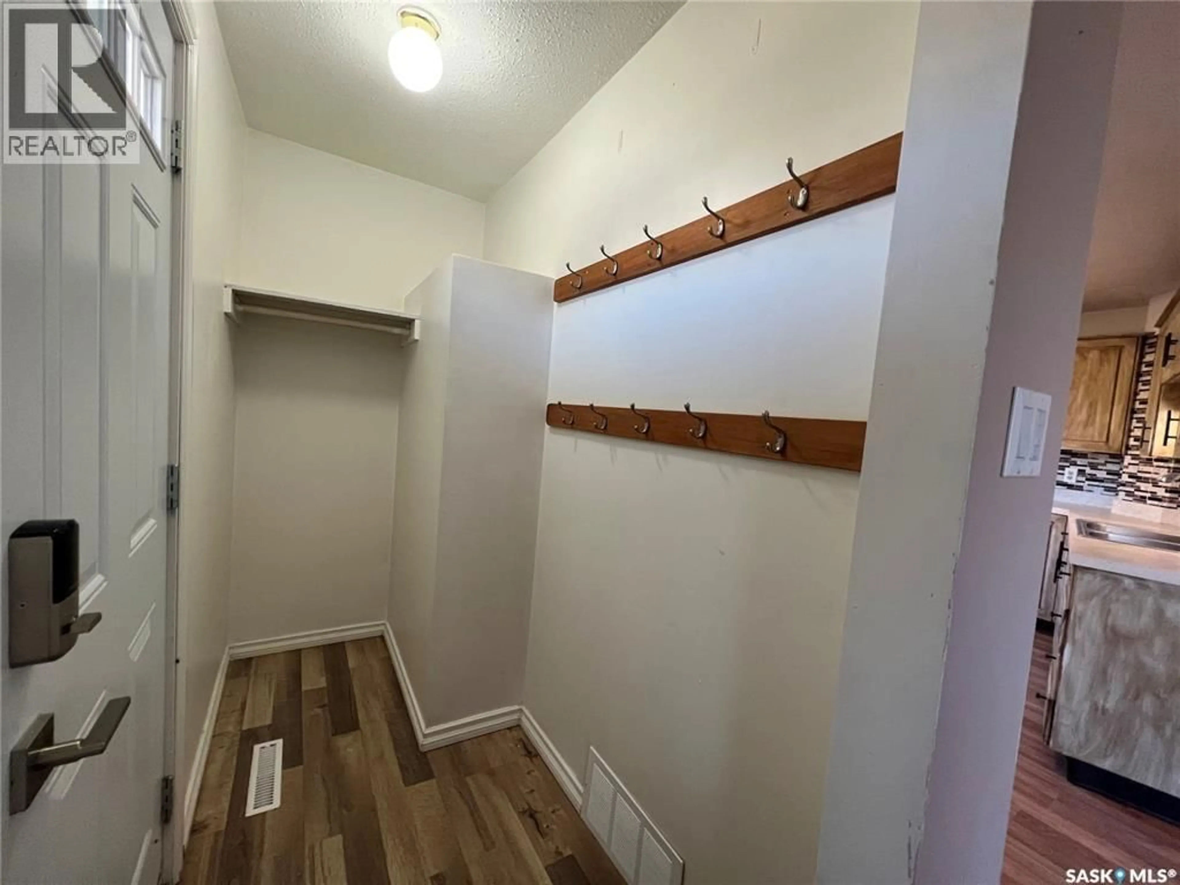 Unknown for 375 7TH AVENUE NW, Swift Current Saskatchewan S9H0Z1