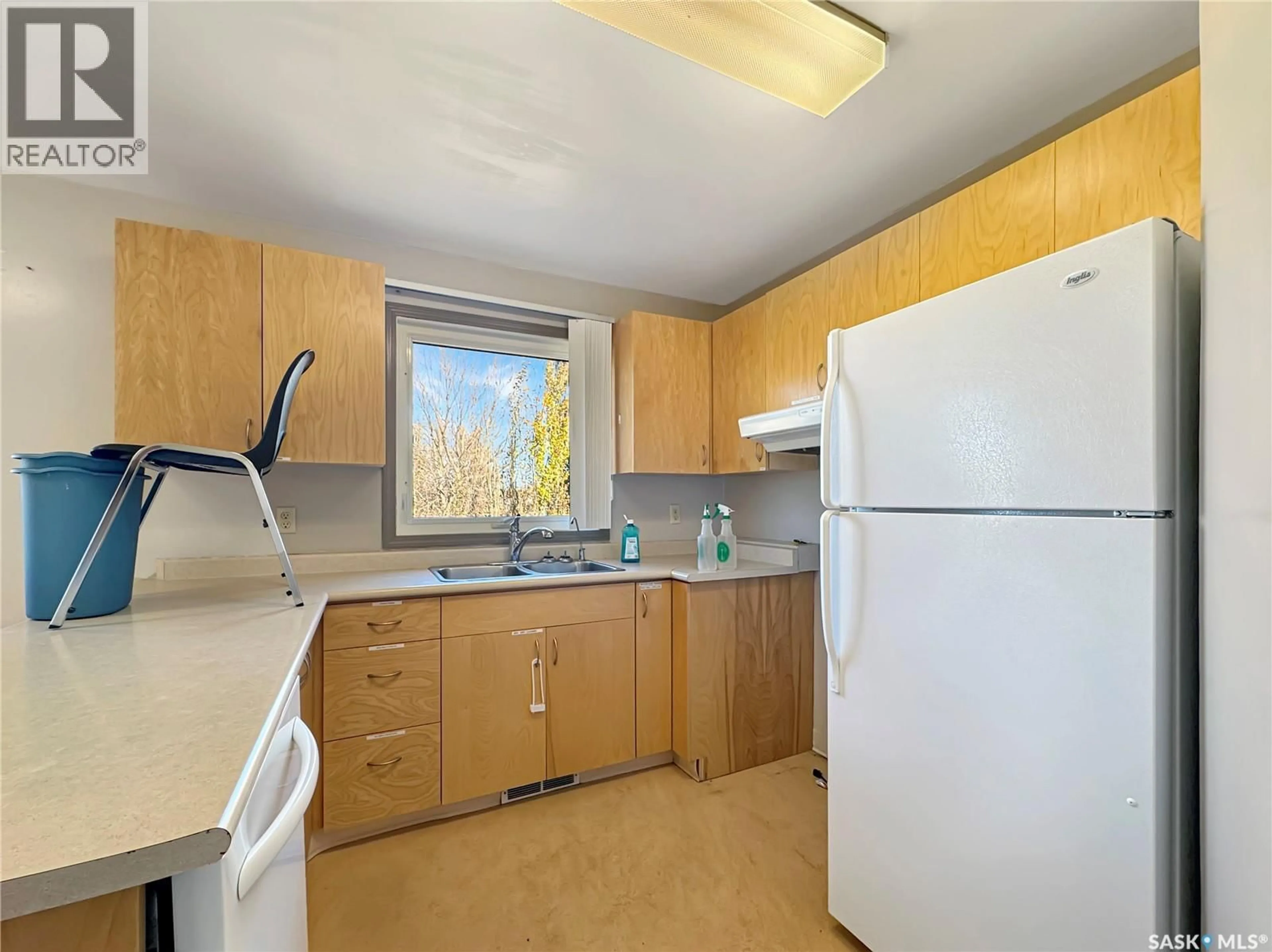 Standard kitchen, unknown for 107 7TH STREET, Rosemount Rm No. 378 Saskatchewan S0K0V0
