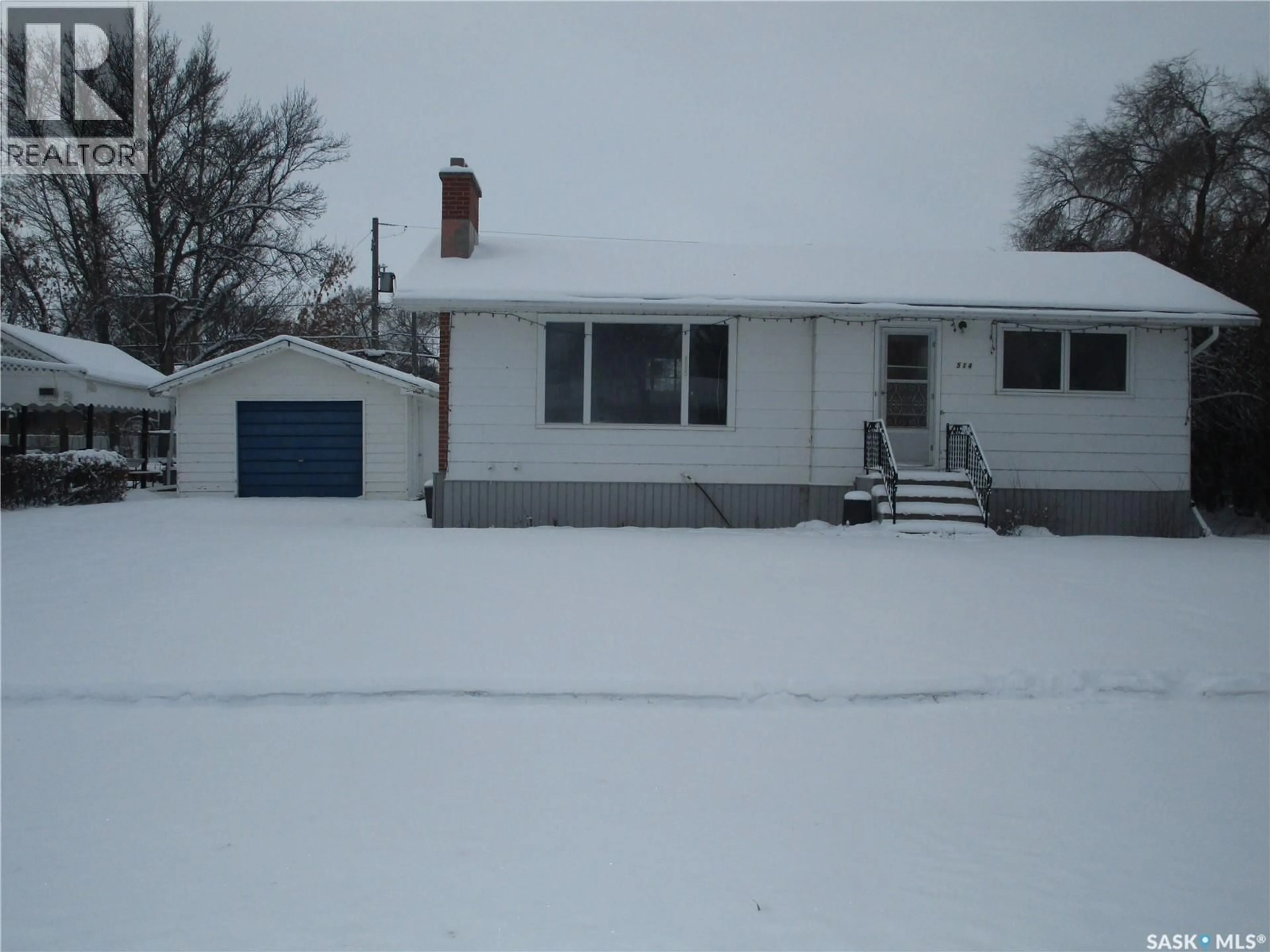 Unknown for 514 3RD AVENUE, Assiniboia Saskatchewan S0H0B0