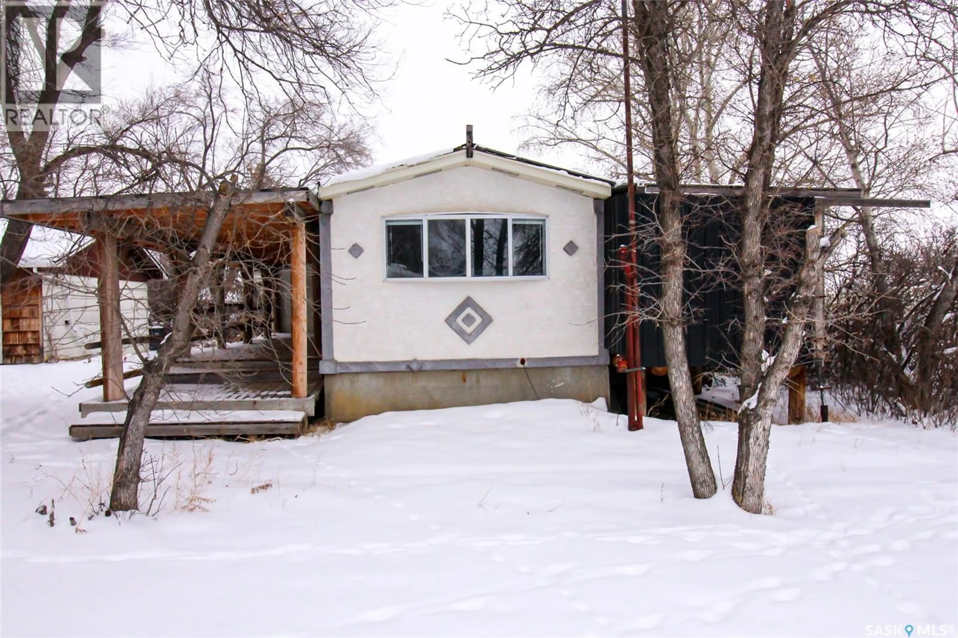Shed for S - 513-515 2ND AVENUE, Simmie Saskatchewan S0N2N0