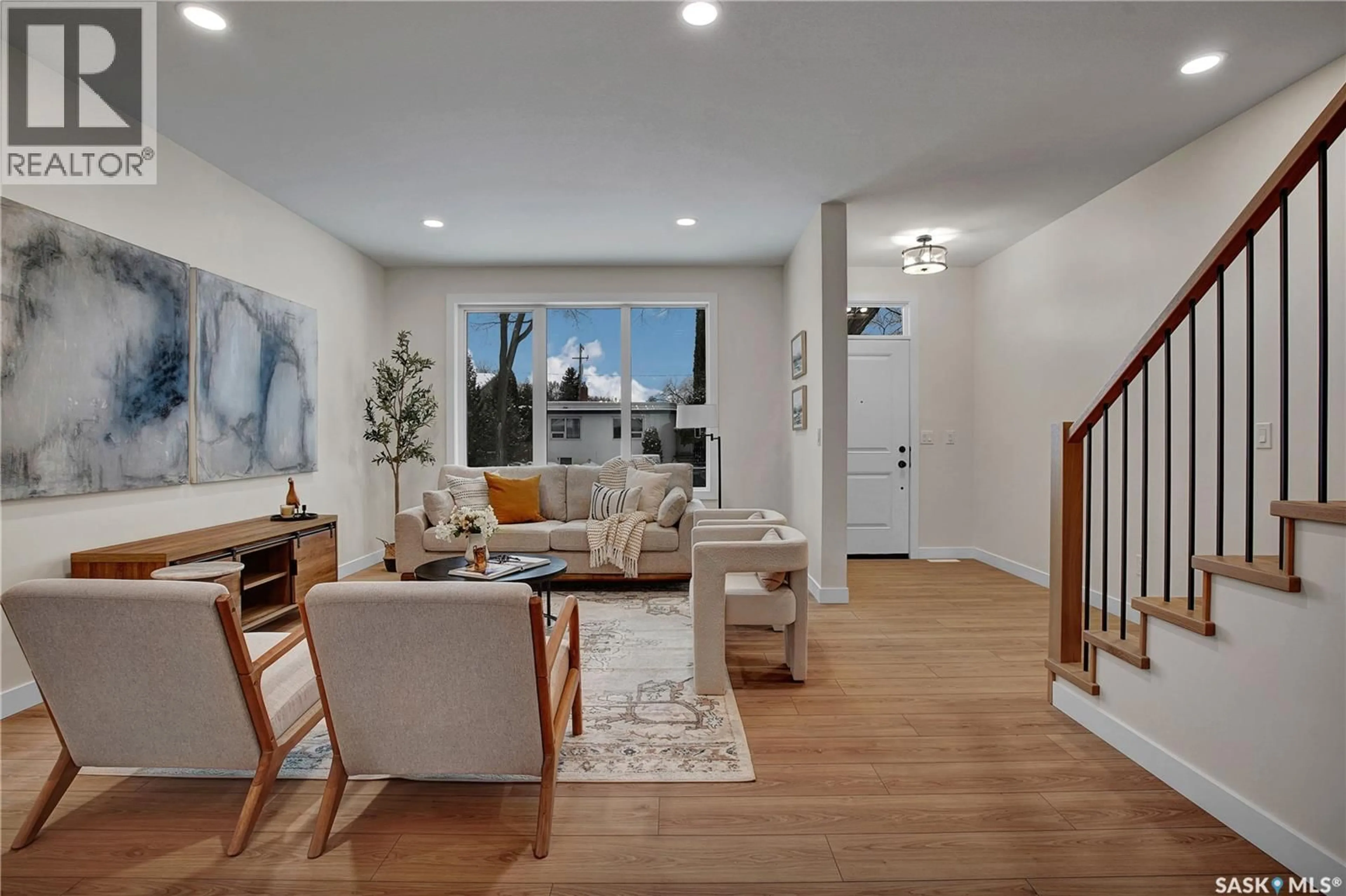 Living room with furniture, unknown for 1401 CAIRNS AVENUE, Saskatoon Saskatchewan S7H2H3