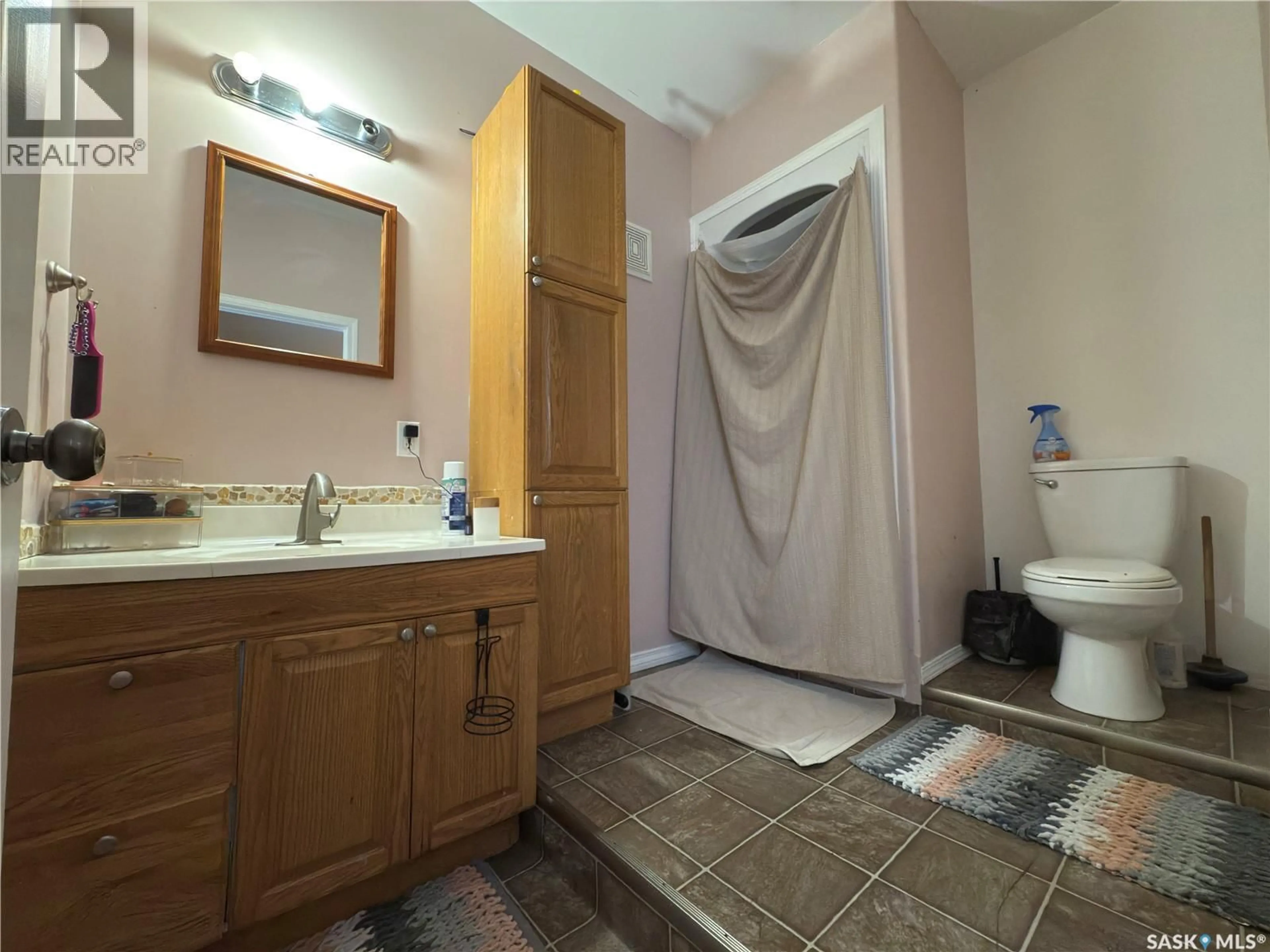 Standard bathroom, ceramic/tile floor for 2245 RANGE RD, Garden River Rm No. 490 Saskatchewan S6V5R2