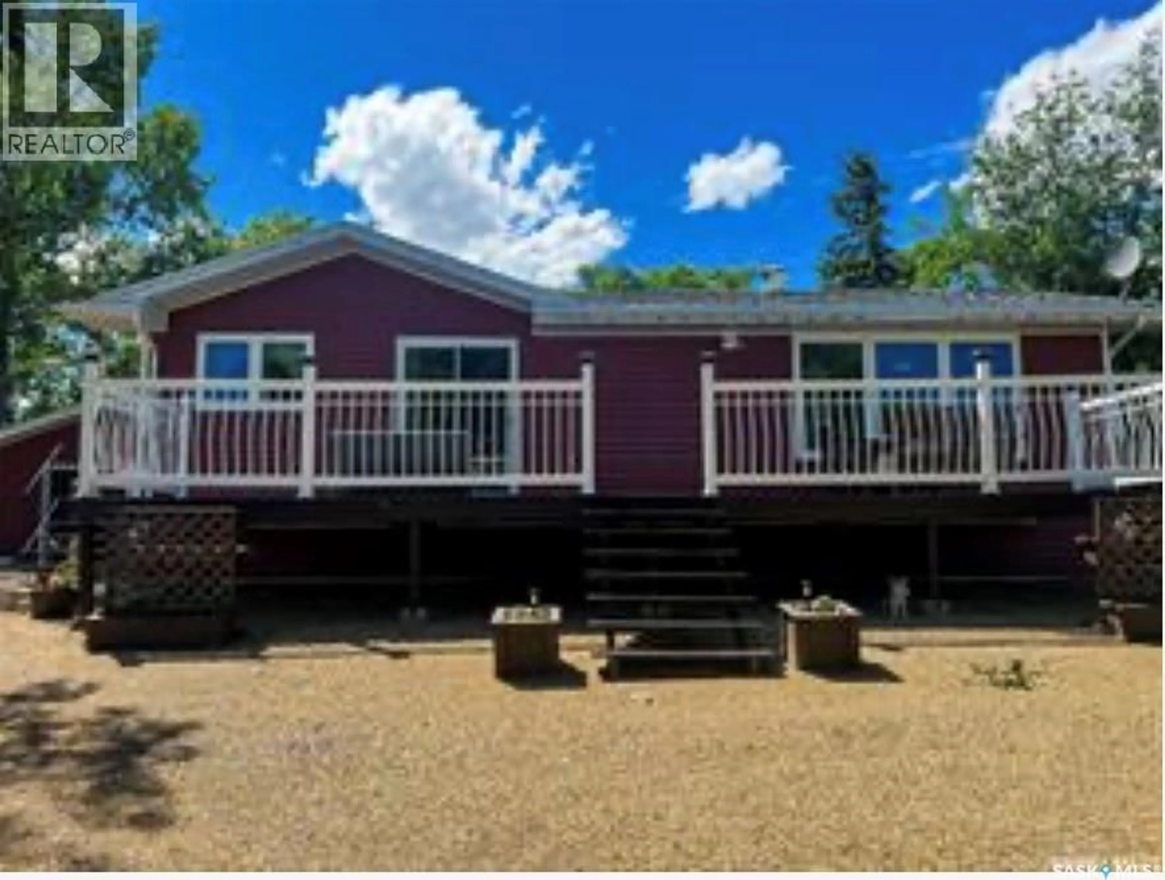 Home with vinyl exterior material, water/lake/river/ocean view for 500 REED STREET, Morse Saskatchewan S0H3C0