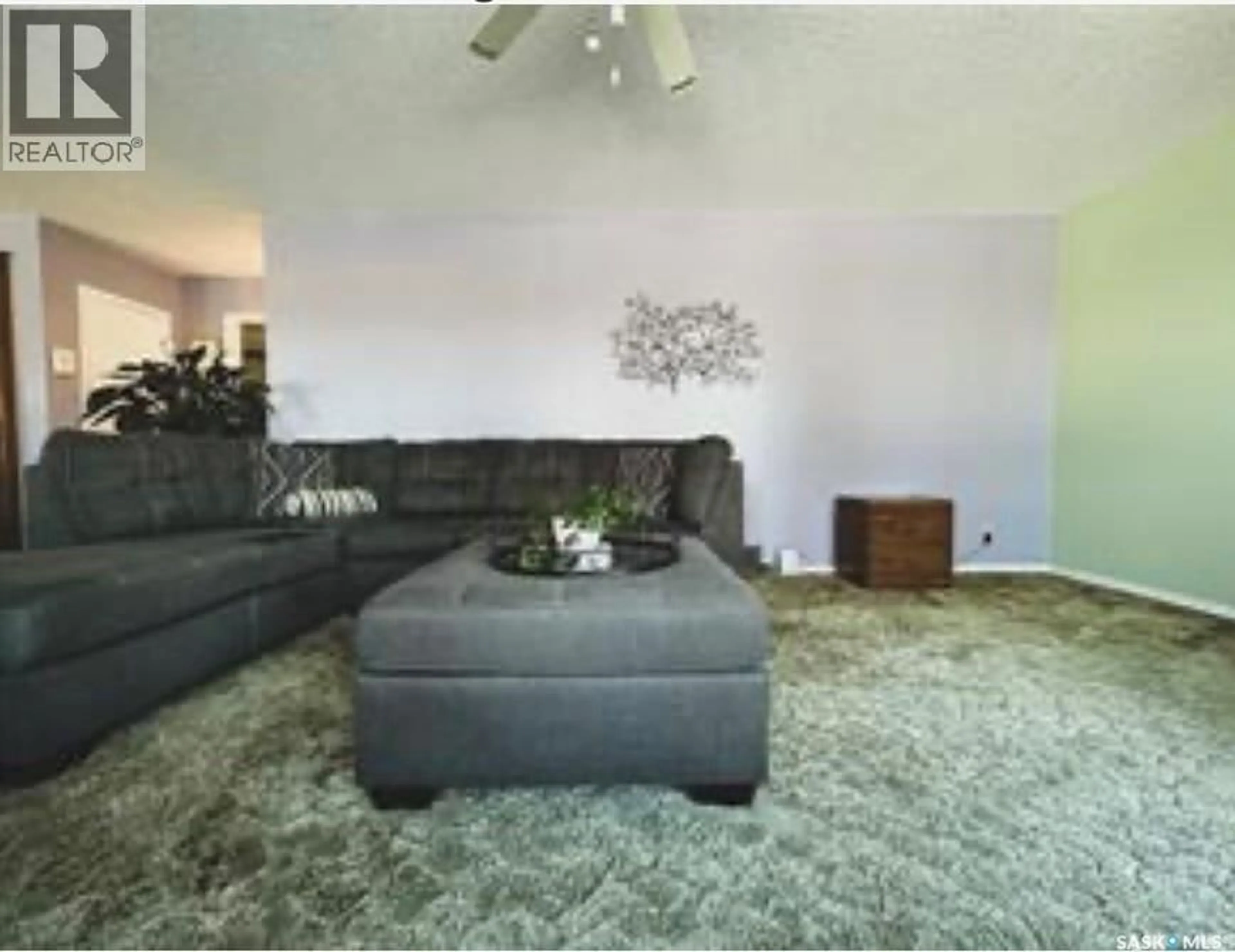 Living room with furniture, carpet floor for 500 REED STREET, Morse Saskatchewan S0H3C0