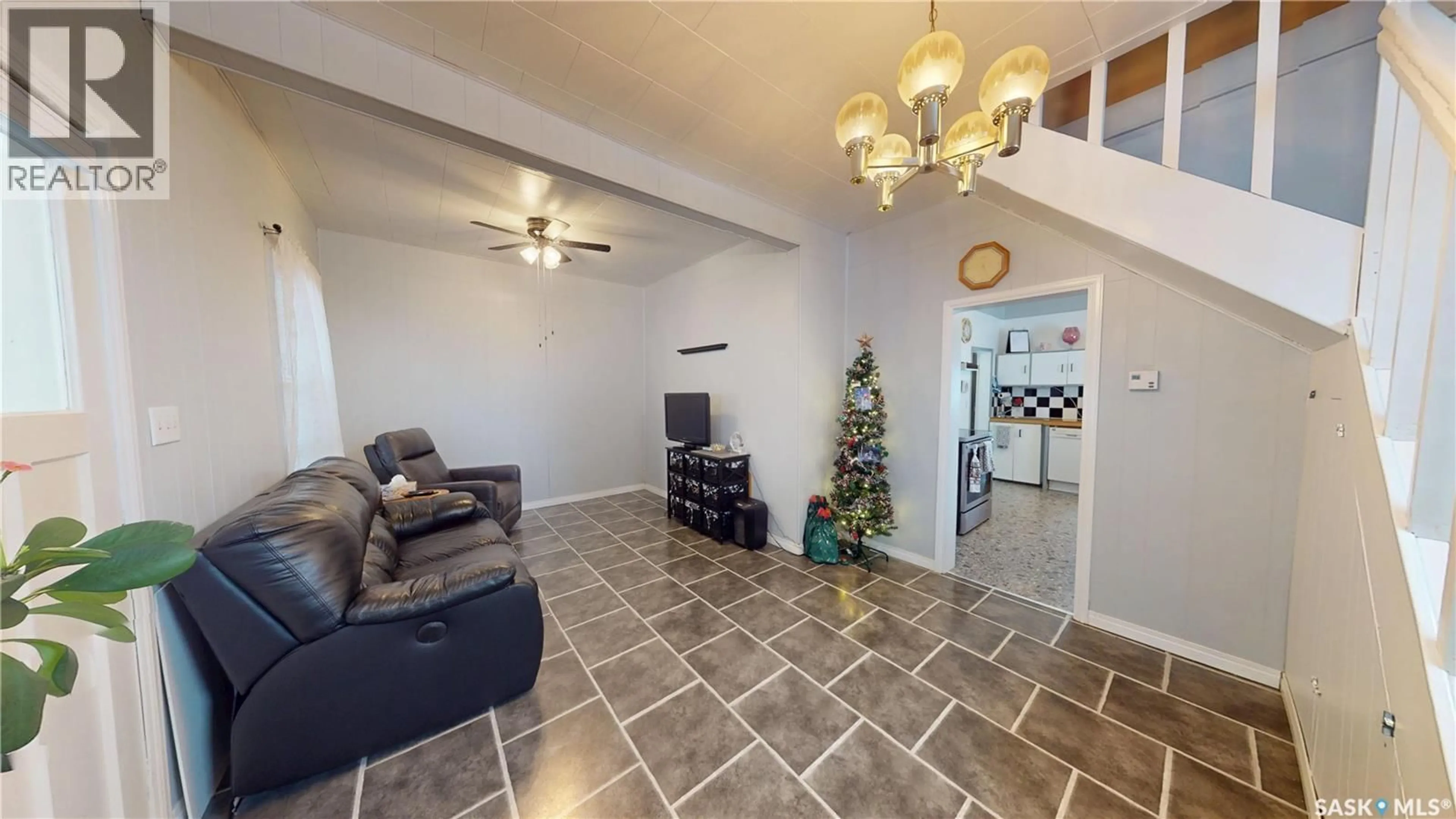 Unknown for 416 T AVENUE, Saskatoon Saskatchewan S7M3B2