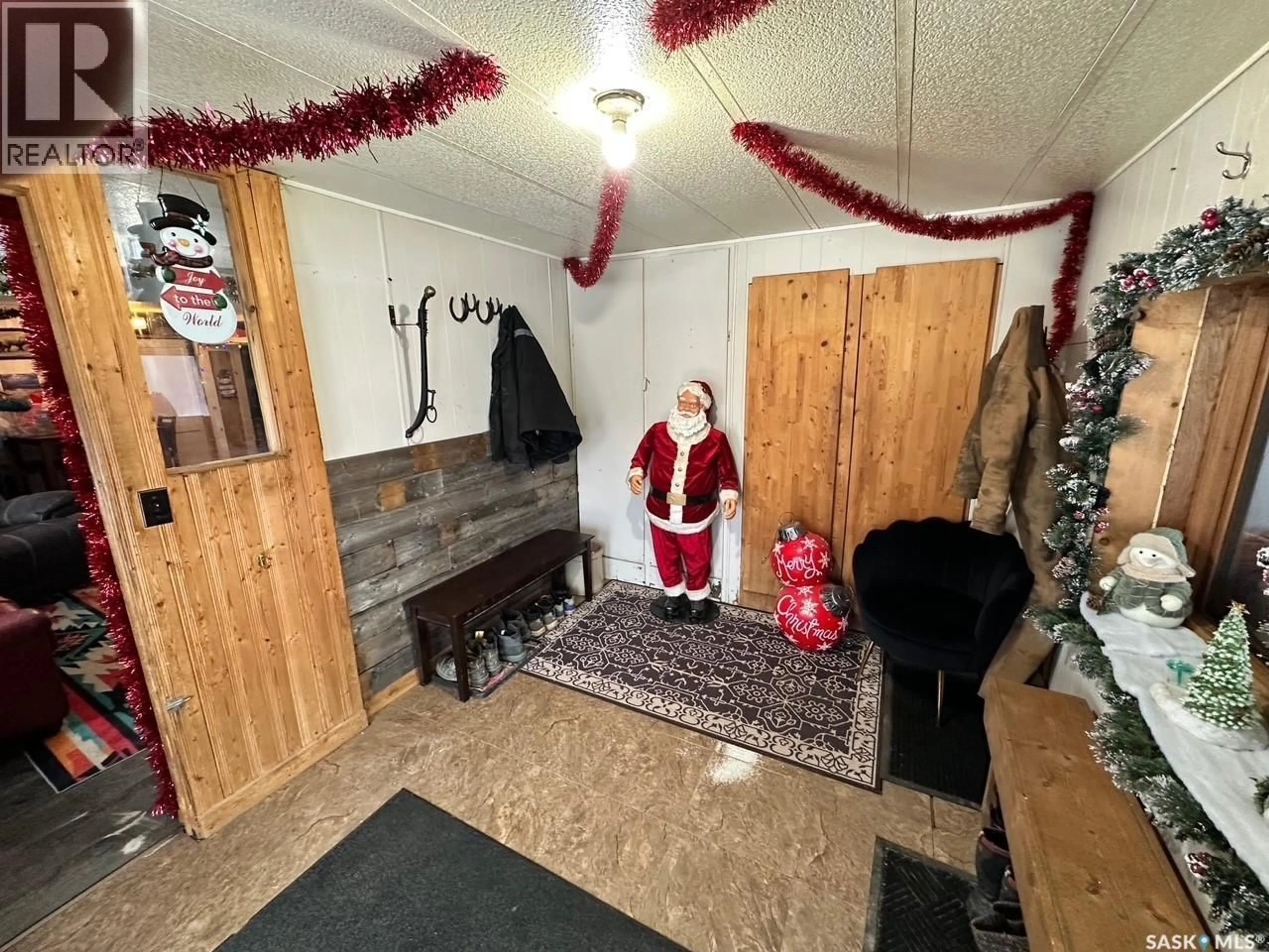 A pic of a room for SALMOND ACRES, Hudson Bay Rm No. 394 Saskatchewan S0E0Y0