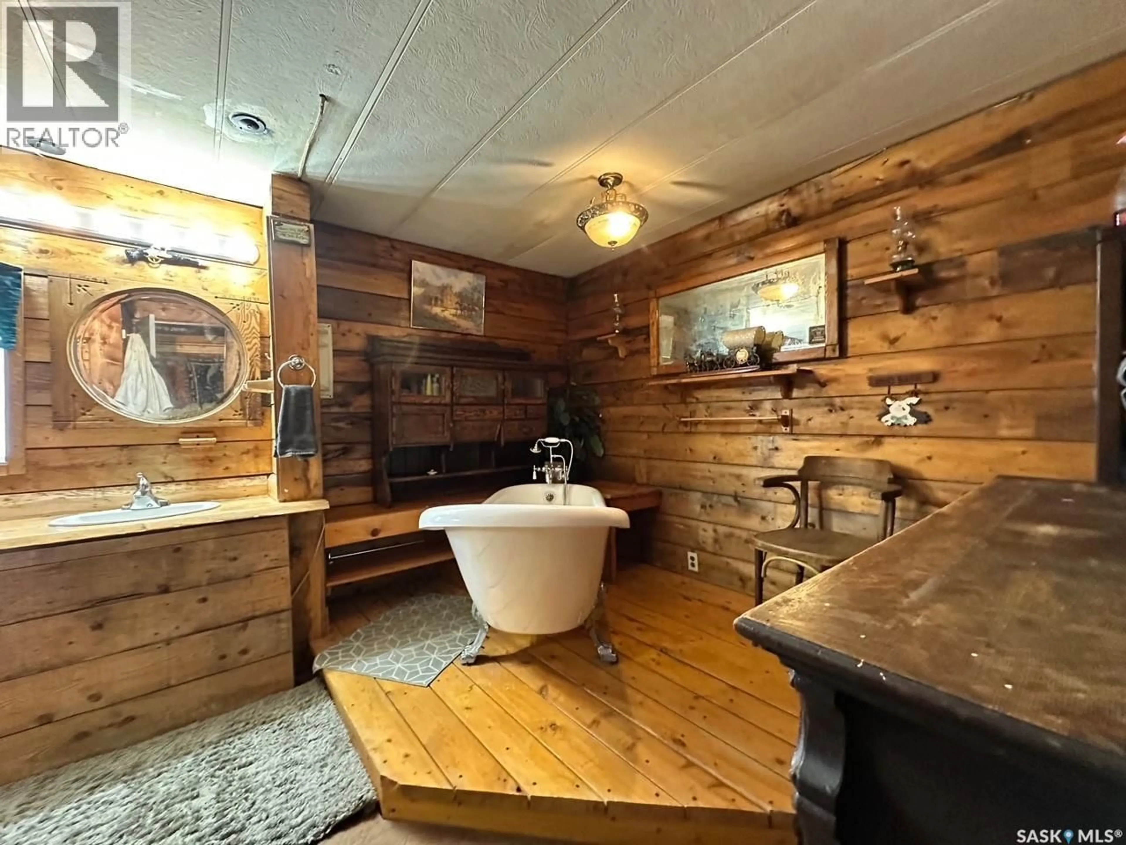 Standard bathroom, unknown for SALMOND ACRES, Hudson Bay Rm No. 394 Saskatchewan S0E0Y0