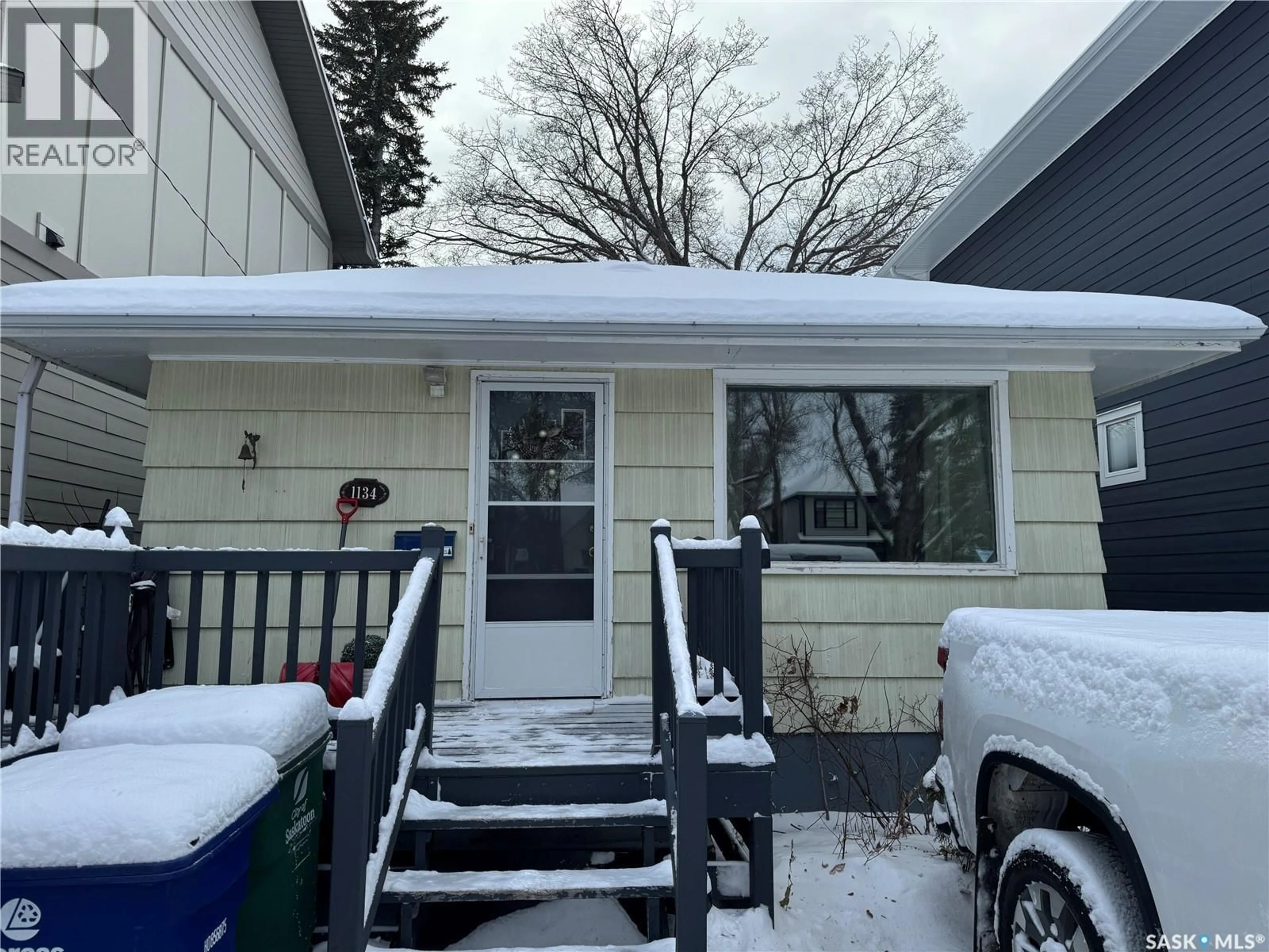 Patio, street for 1134 MAIN STREET, Saskatoon Saskatchewan S7H0K9