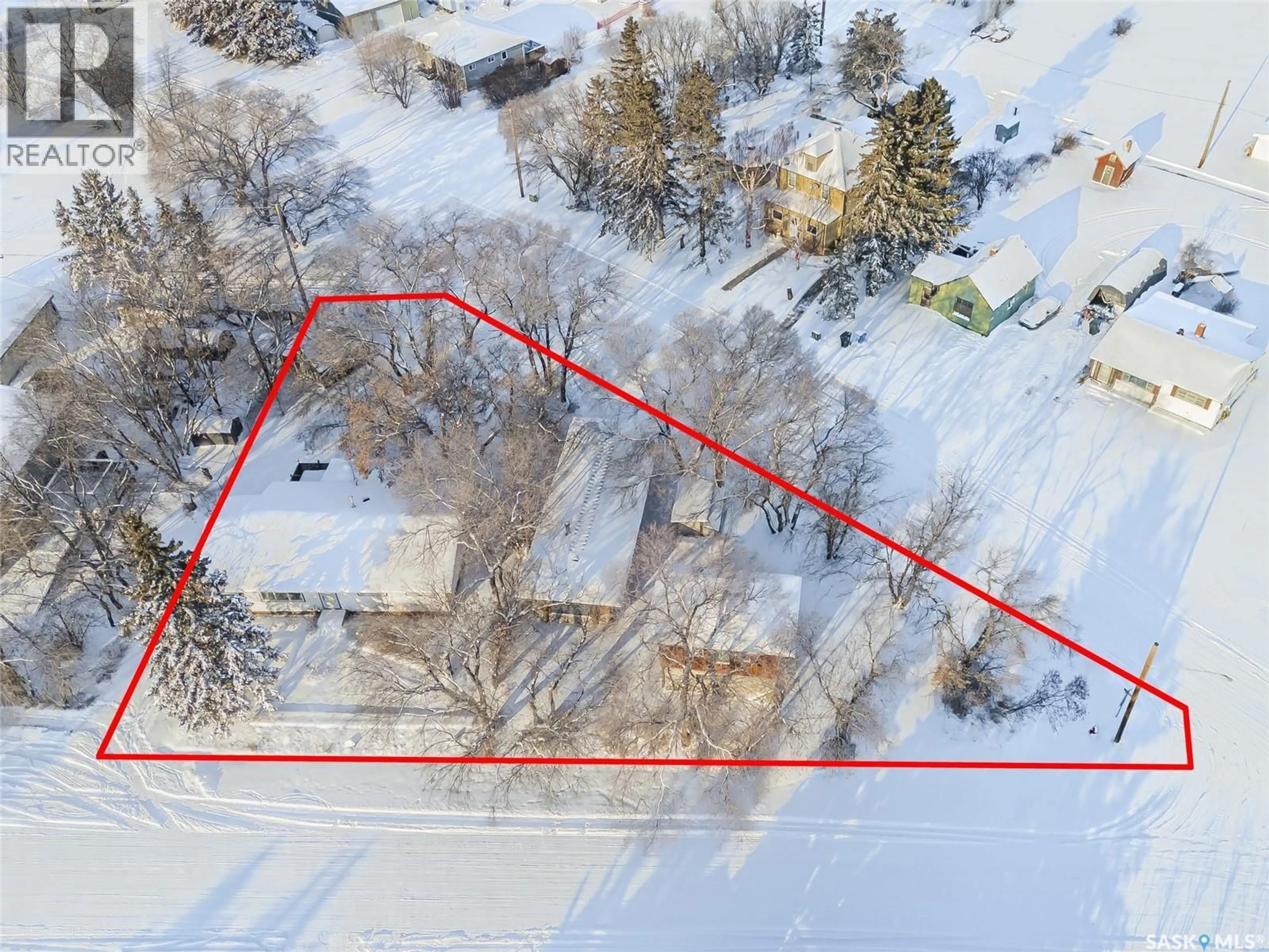 A pic from outside/outdoor area/front of a property/back of a property/a pic from drone, street for 327 1ST AVENUE, Blaine Lake Saskatchewan S0J0J0
