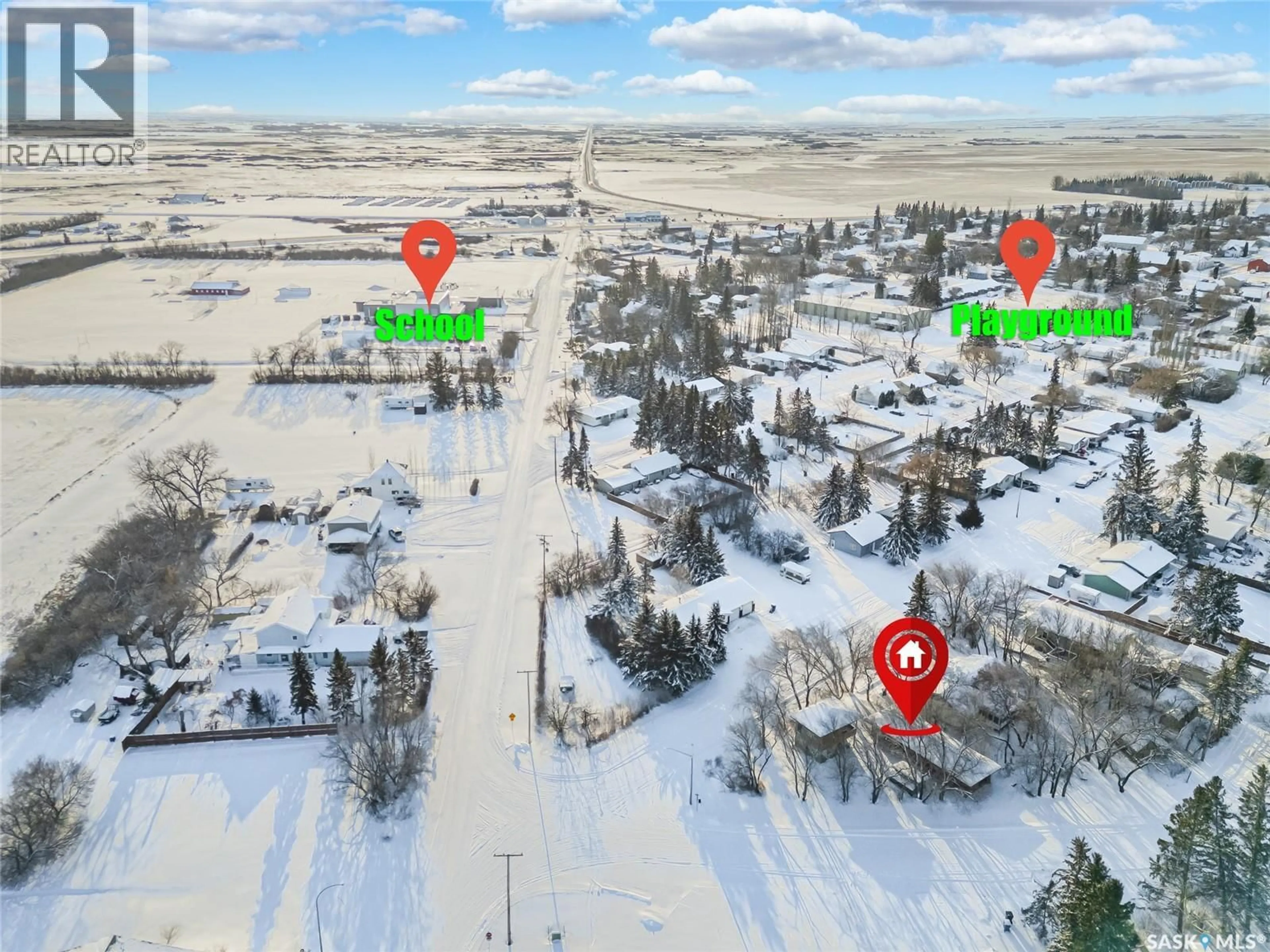A pic from outside/outdoor area/front of a property/back of a property/a pic from drone, street for 327 1ST AVENUE, Blaine Lake Saskatchewan S0J0J0