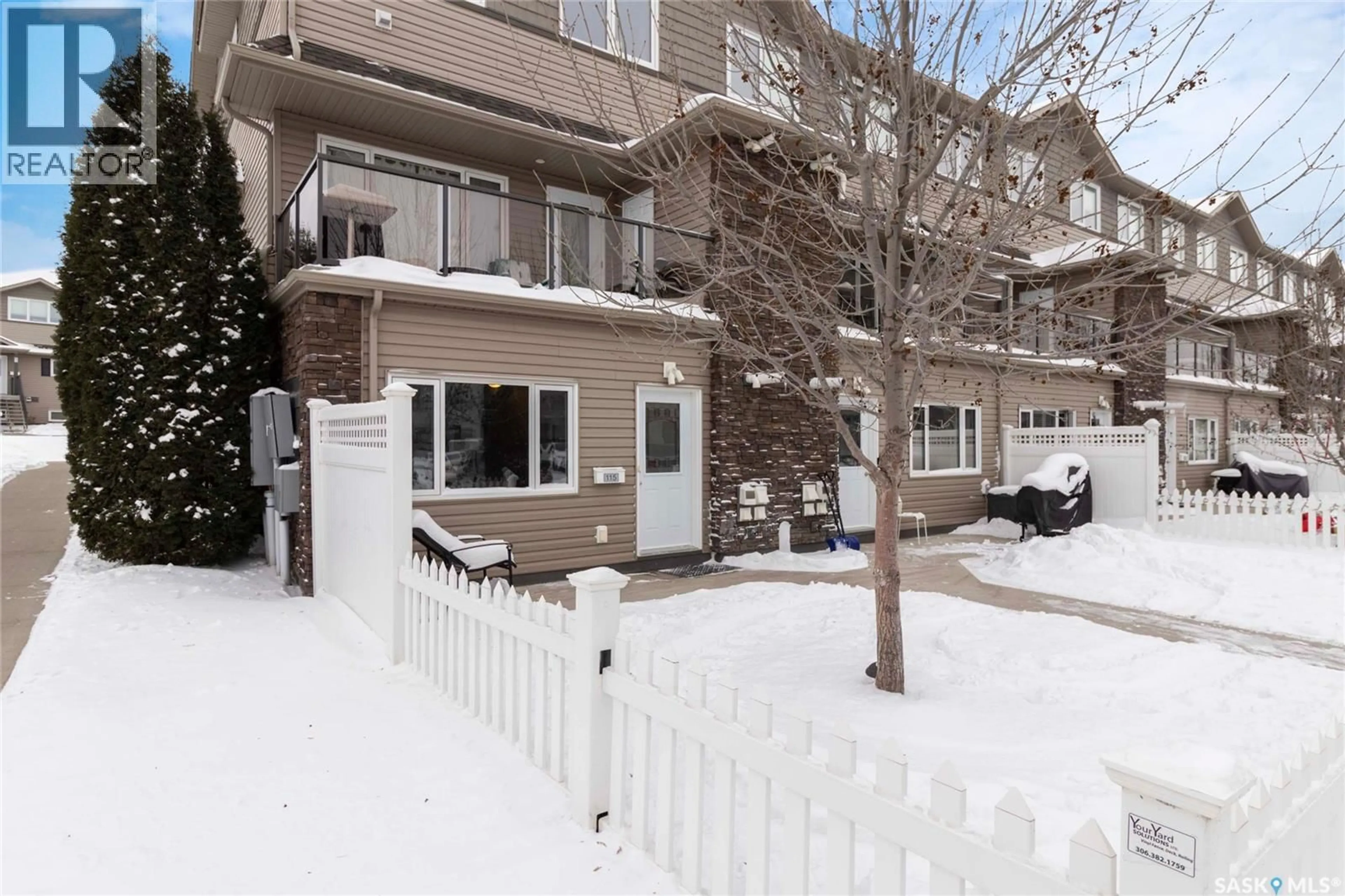 Patio, street for 115 - 115 DALGLEISH LINK, Saskatoon Saskatchewan S7W0N5