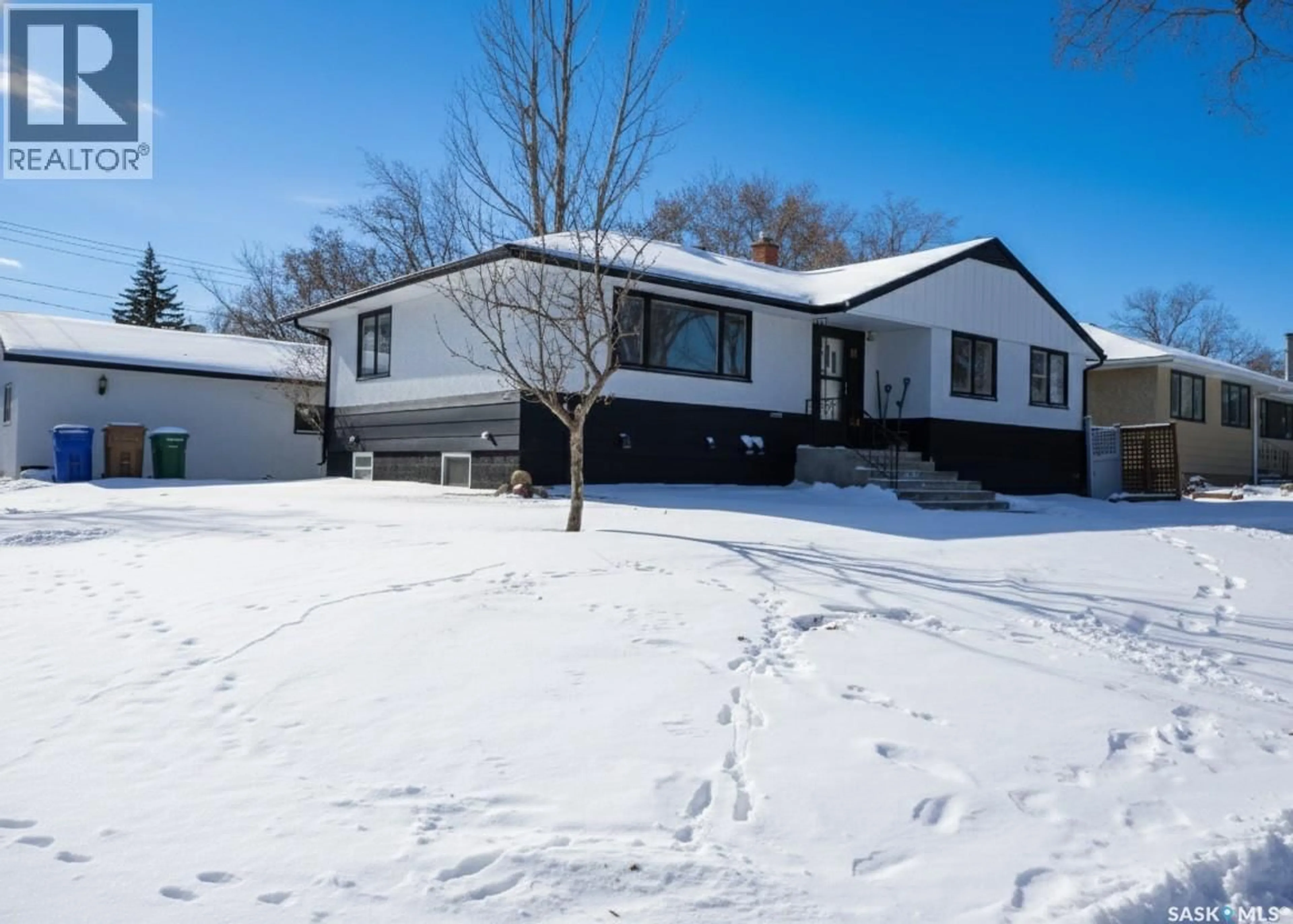 Home with vinyl exterior material, street for 81 MCNAB CRESCENT, Regina Saskatchewan S4S4B3