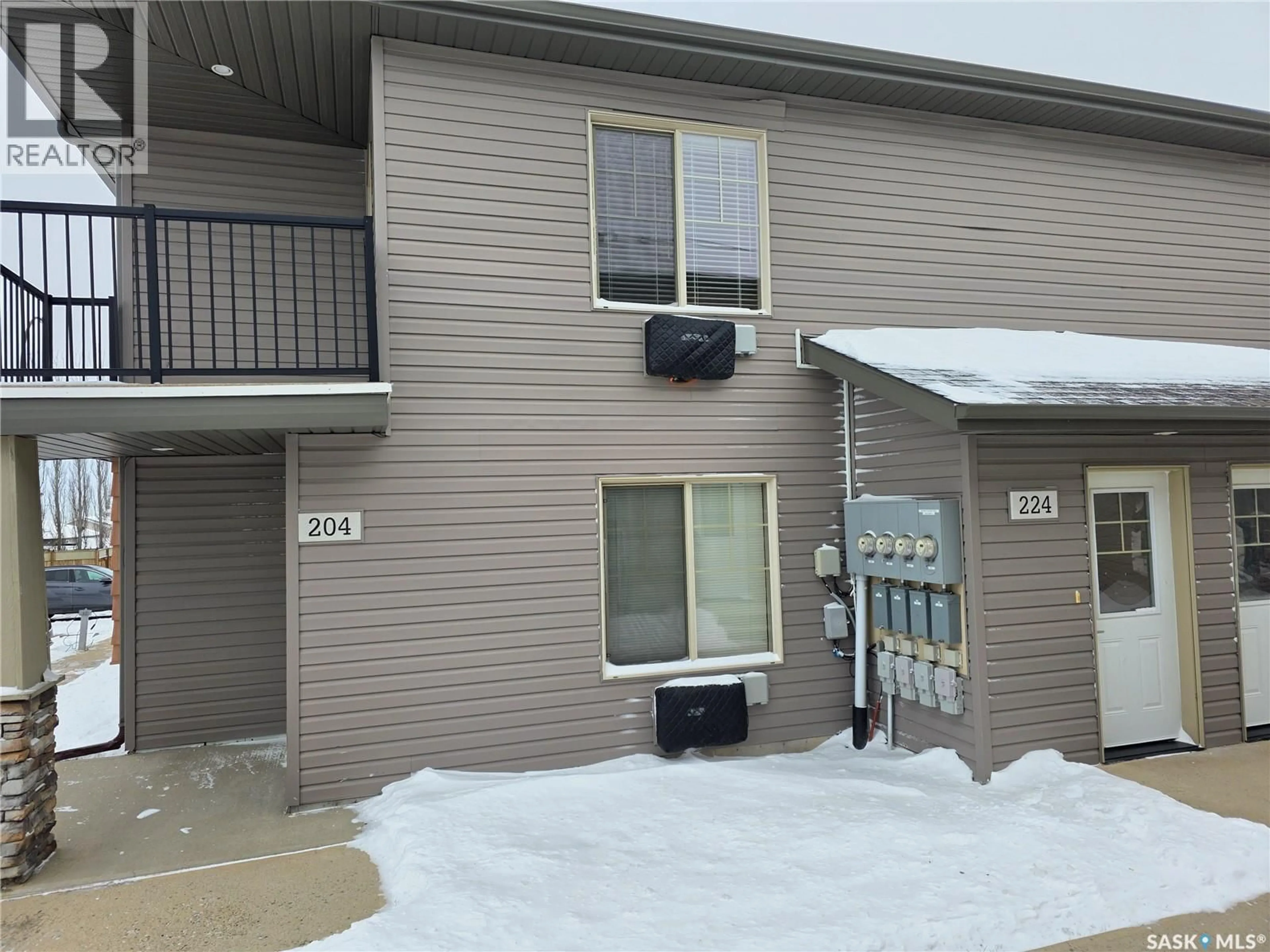 Patio, unknown for 700 - 224 BATTLEFORD TRAIL, Swift Current Saskatchewan S9H0K9