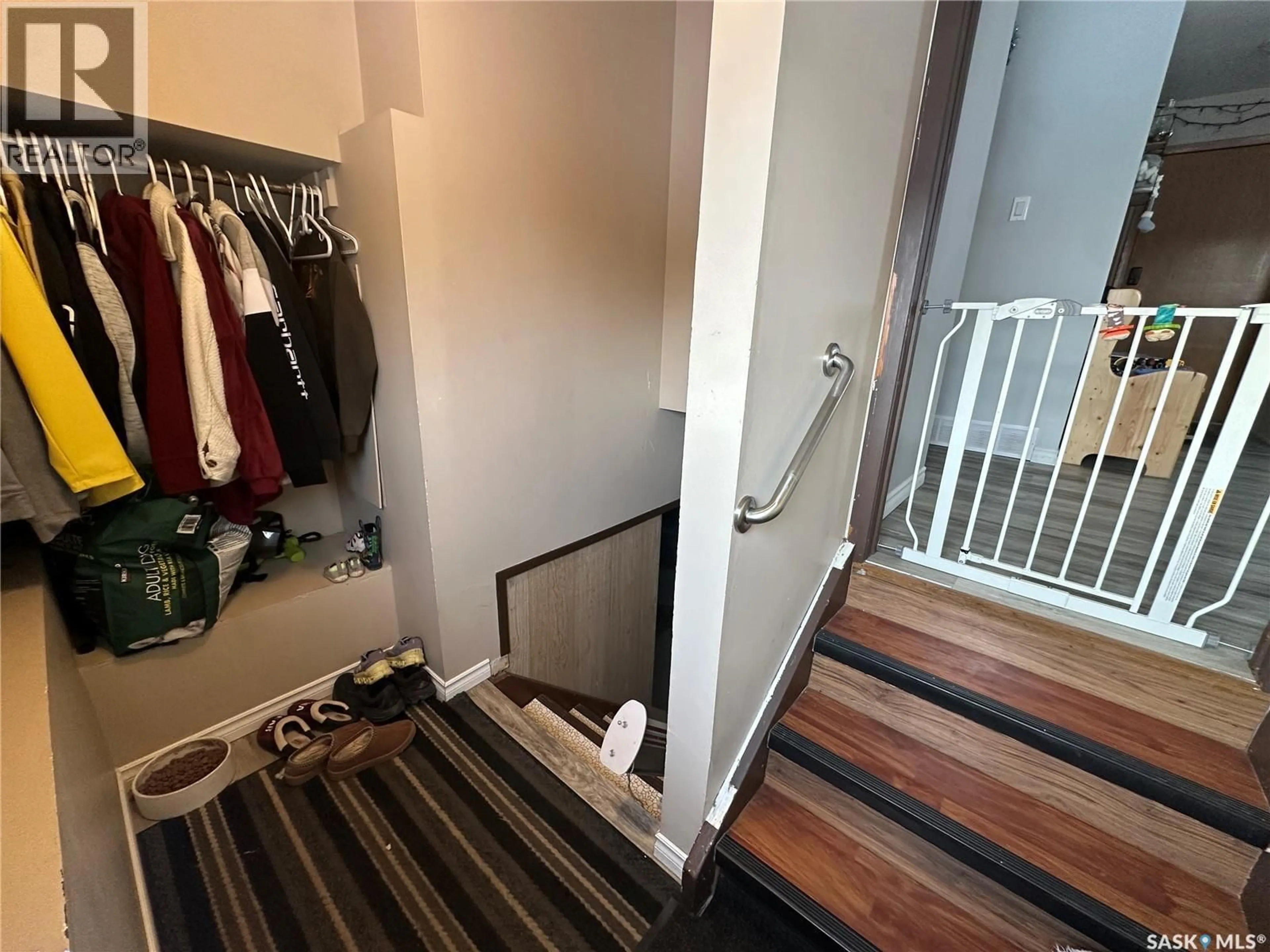 Indoor entryway for 114 JUBILEE CRESCENT, Canora Saskatchewan S0A0L0