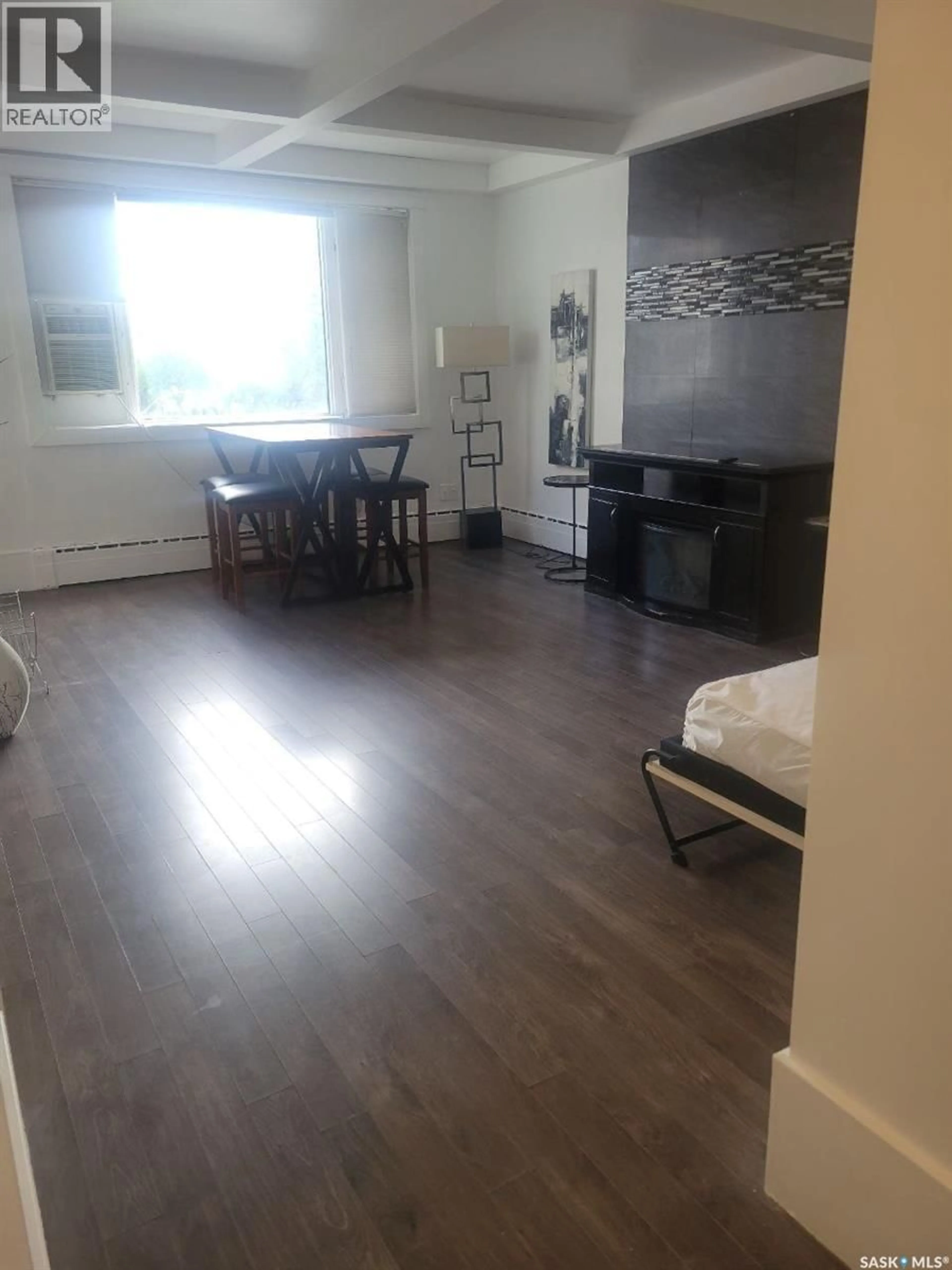 A pic of a room for 41 400 4TH AVENUE, Saskatoon Saskatchewan S7K2M3