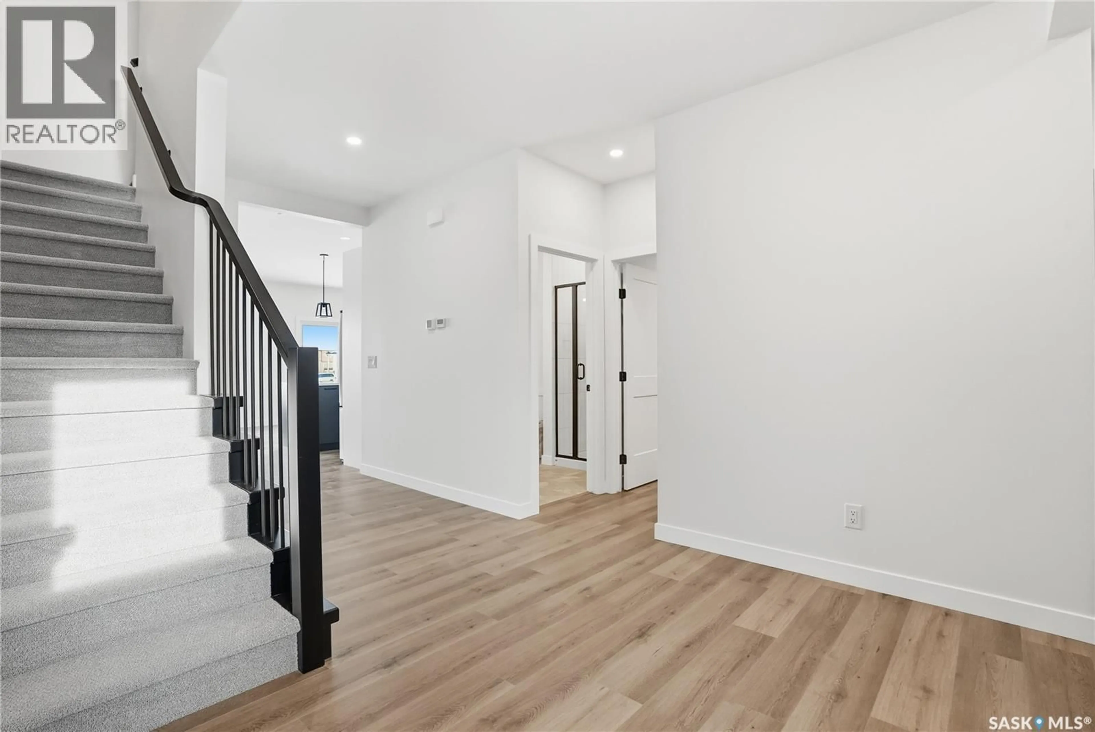 Indoor entryway for 211 SHARMA LANE, Saskatoon Saskatchewan S7W1K7