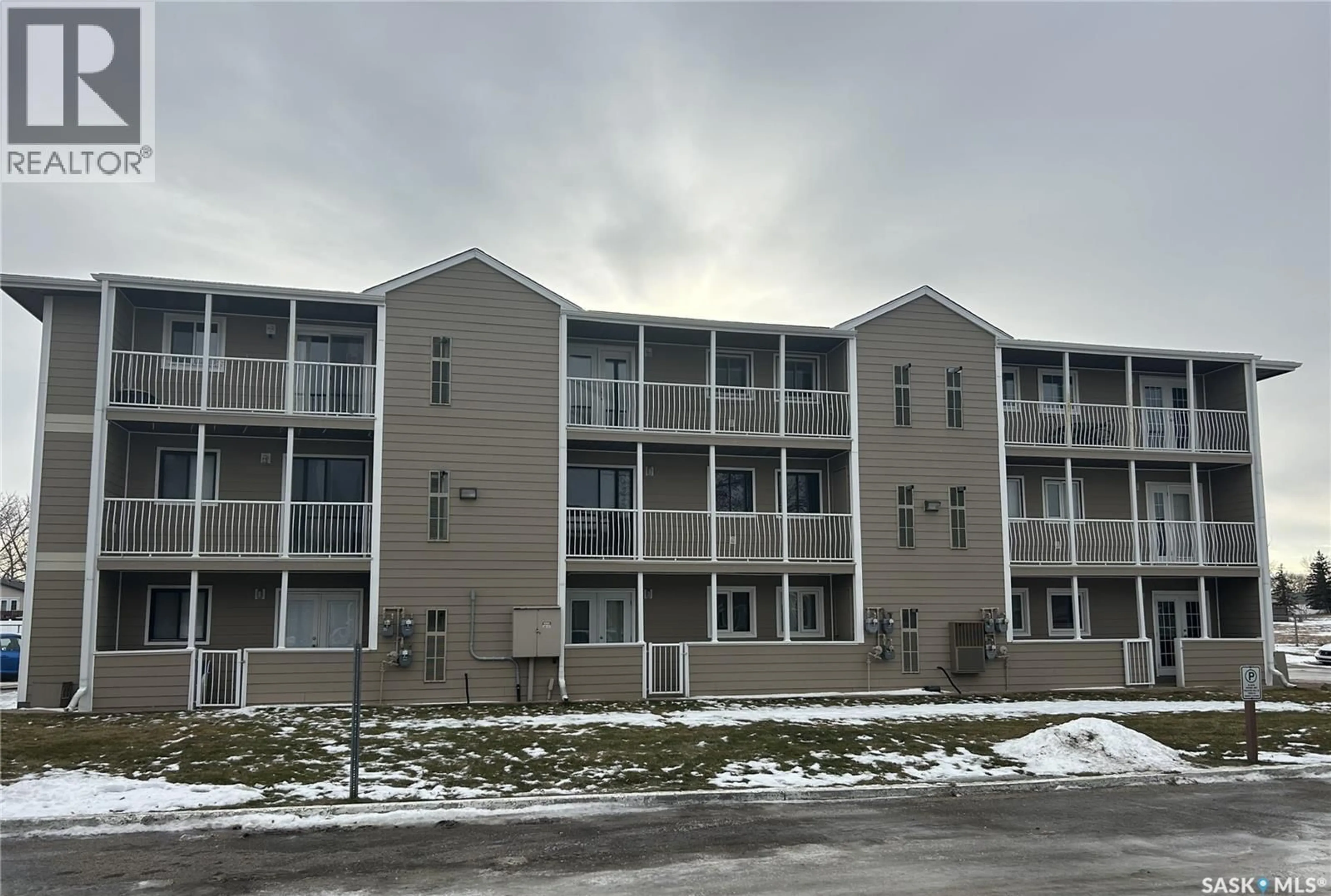 Unknown for 6575 - 17 ROCHDALE BOULEVARD, Regina Saskatchewan S4X2Z1