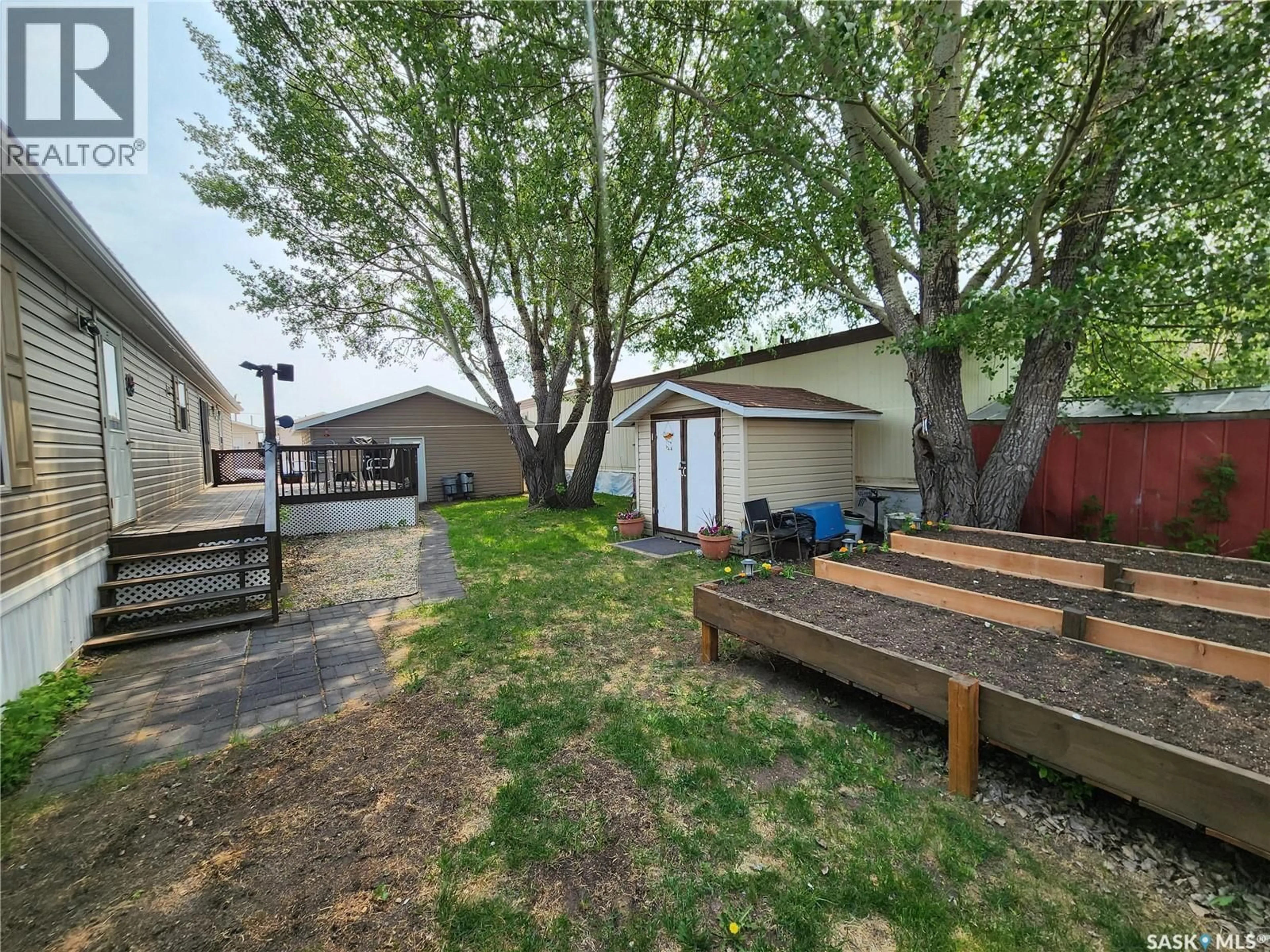 Patio, street for 8 DIELSCHNEIDER ROAD, Melville Saskatchewan S0A2P0