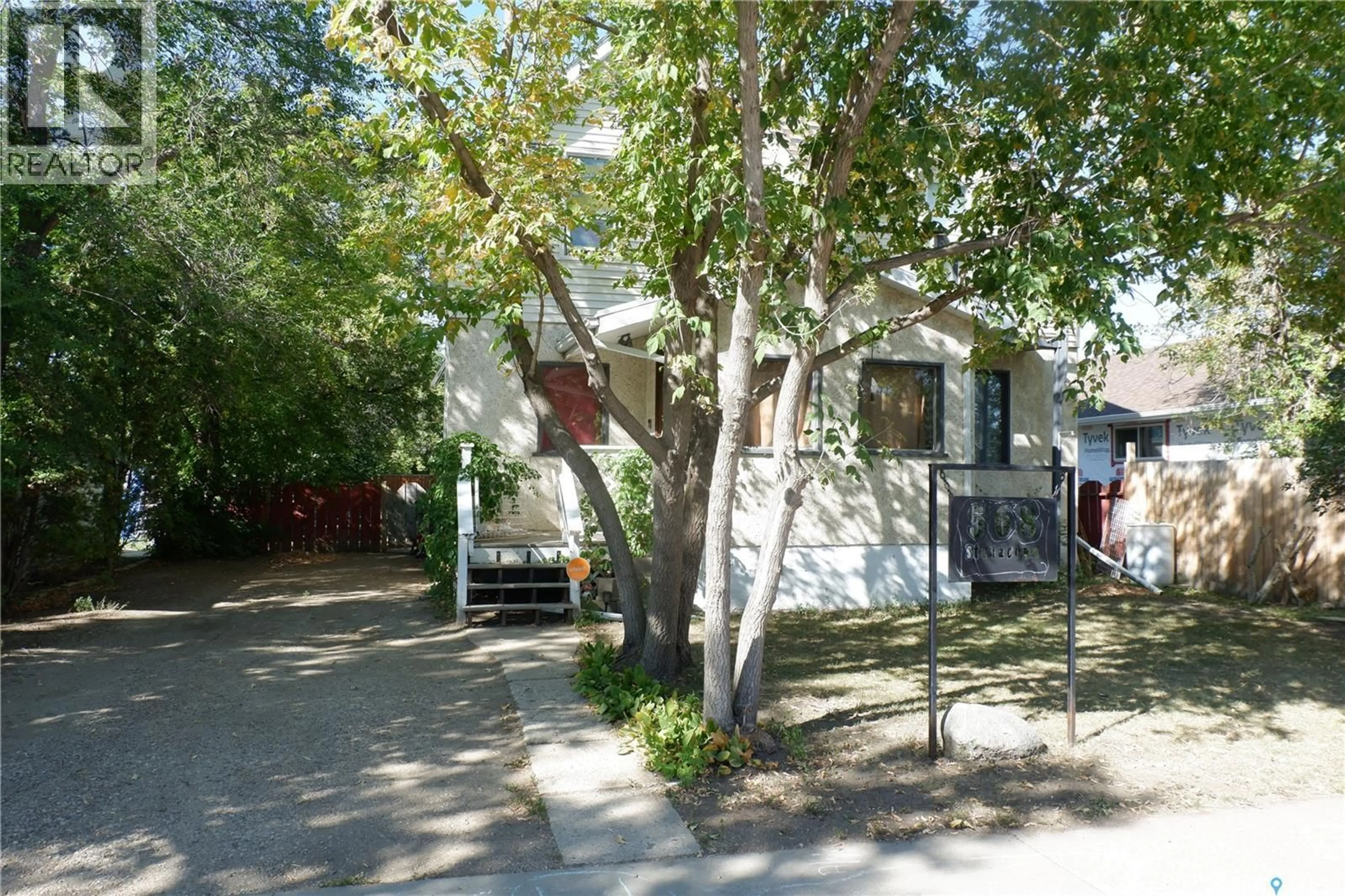 Unknown for 568 STADACONA STREET, Moose Jaw Saskatchewan S6H1Z9