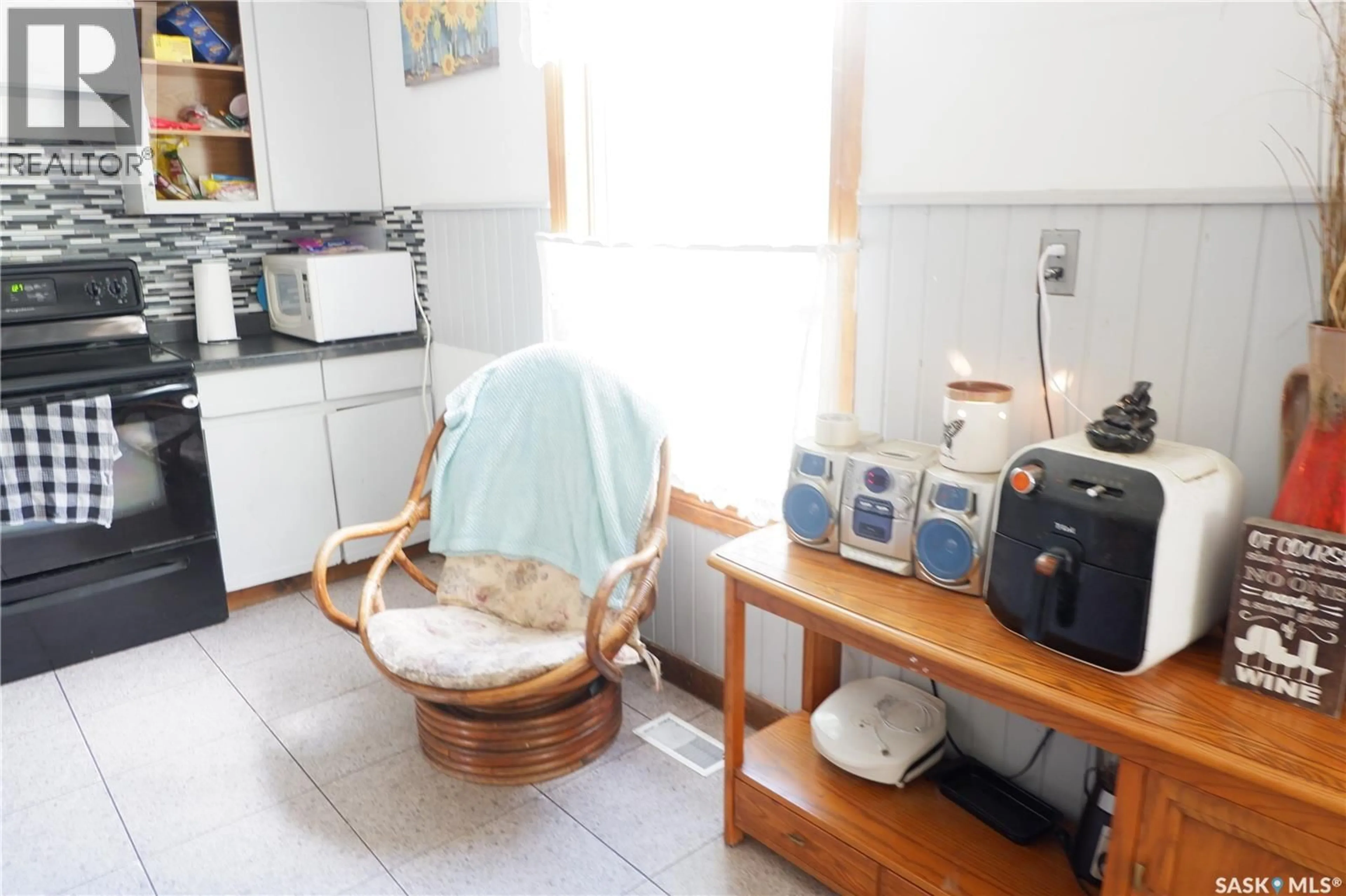 Unknown for 568 STADACONA STREET, Moose Jaw Saskatchewan S6H1Z9