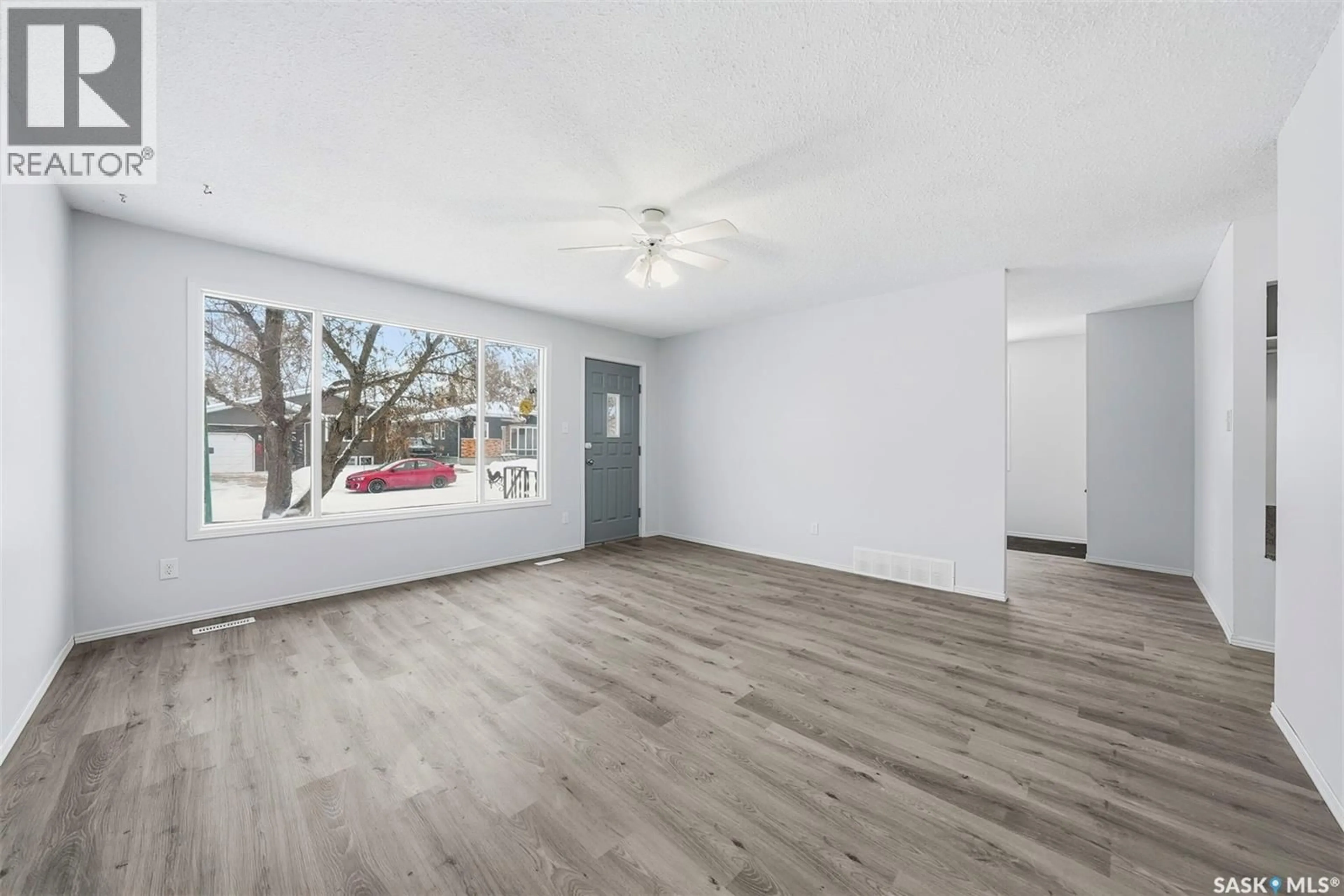 A pic of a room for 803 CARR PLACE, Prince Albert Saskatchewan S6V7E1