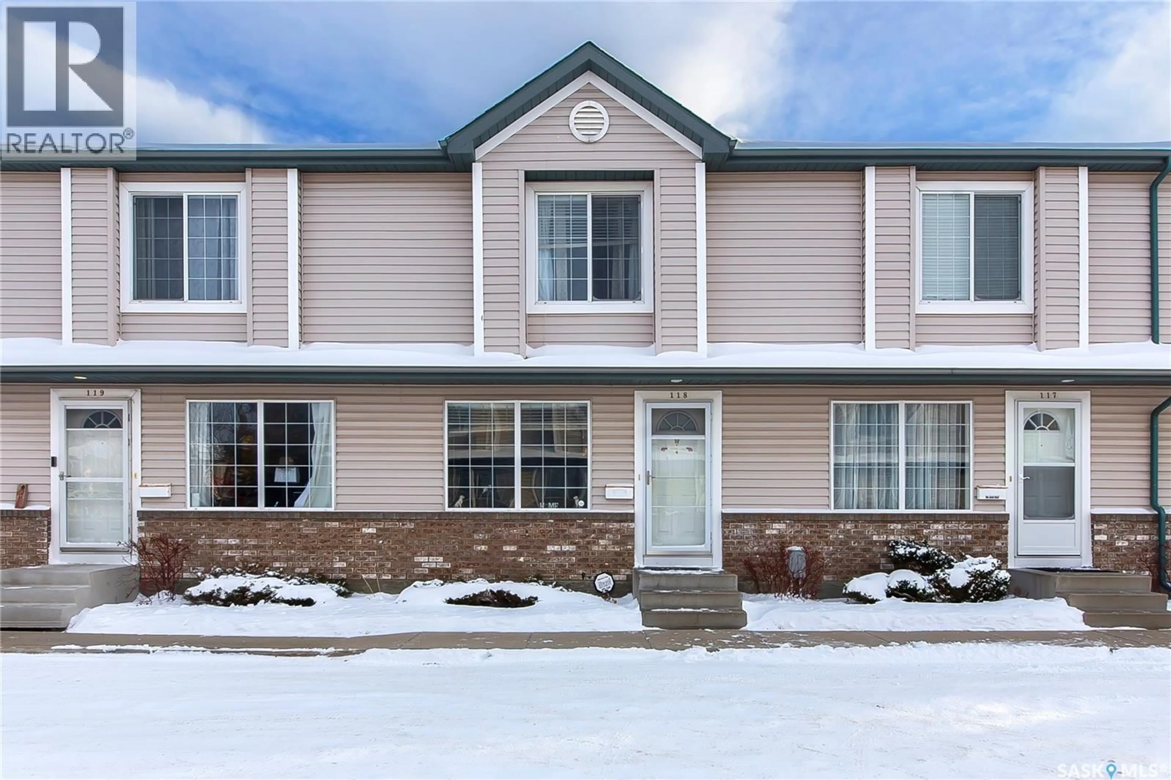Home with vinyl exterior material, street for 118 663 BECKETT CRESCENT, Saskatoon Saskatchewan S7N4W8