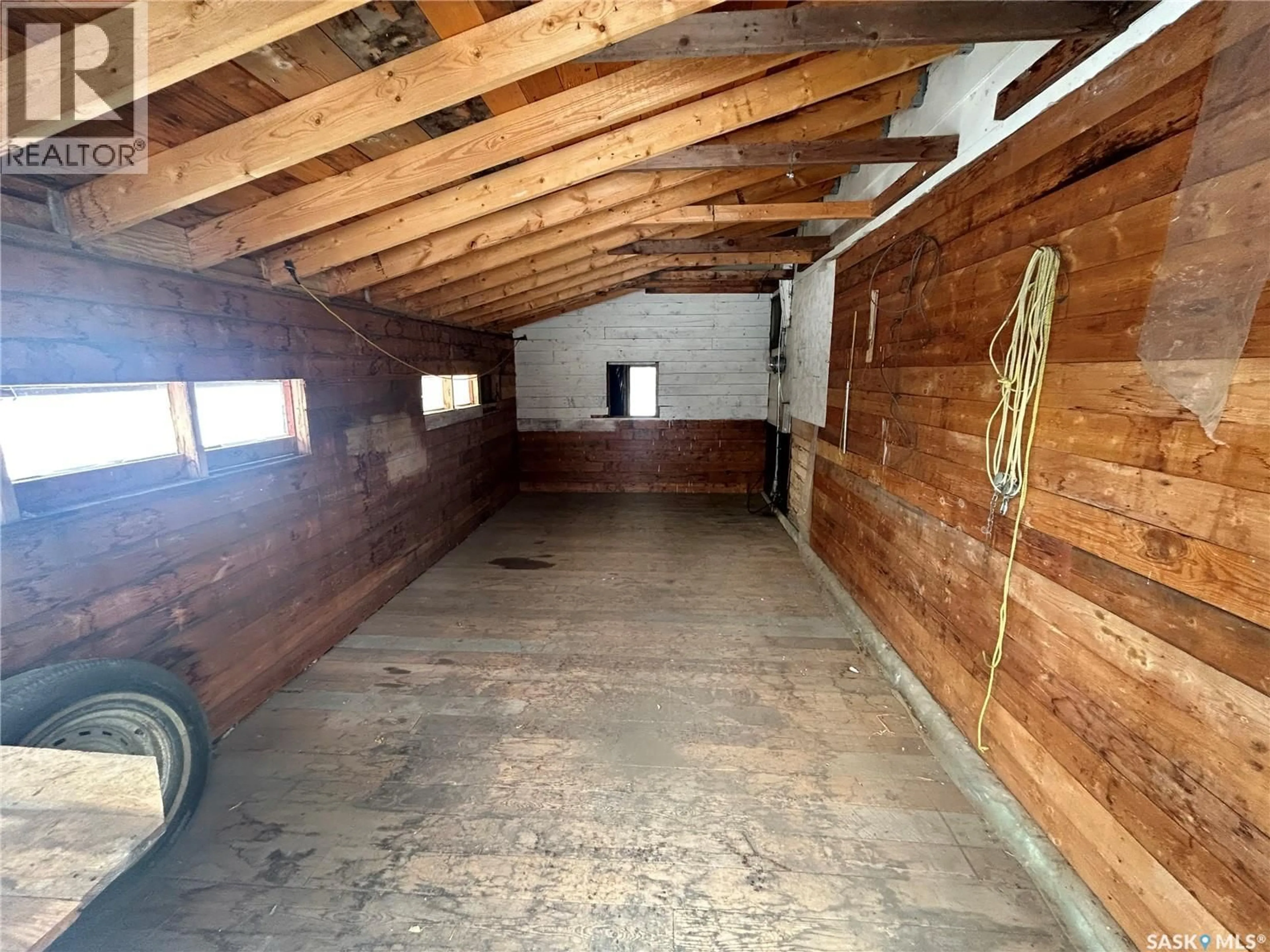 Indoor garage for 802 ATHABASKA AVENUE, Grenfell Saskatchewan S0G2B0