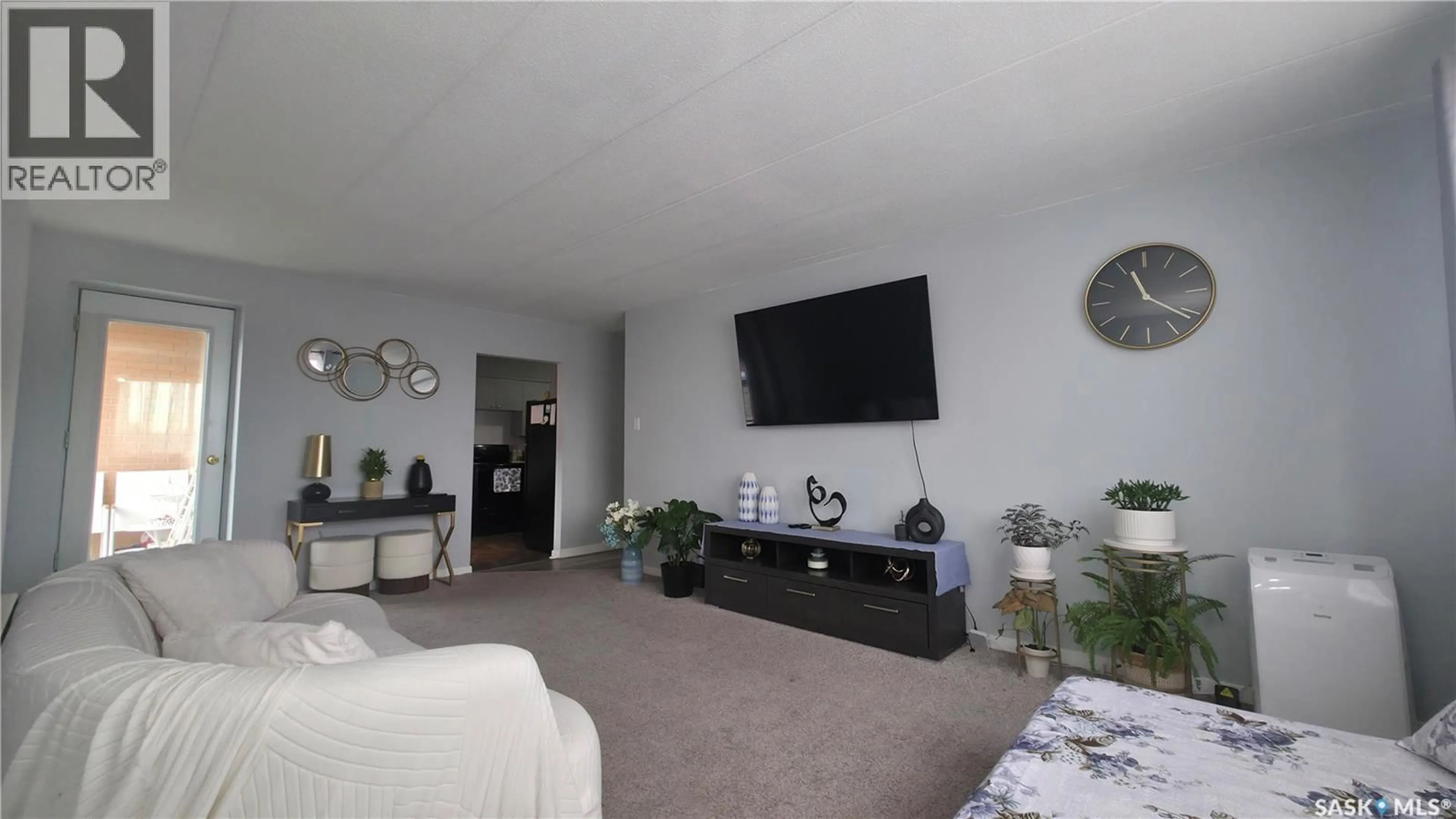 A pic of a room for 17 - 2620 5TH AVENUE N, Regina Saskatchewan S4R5E5