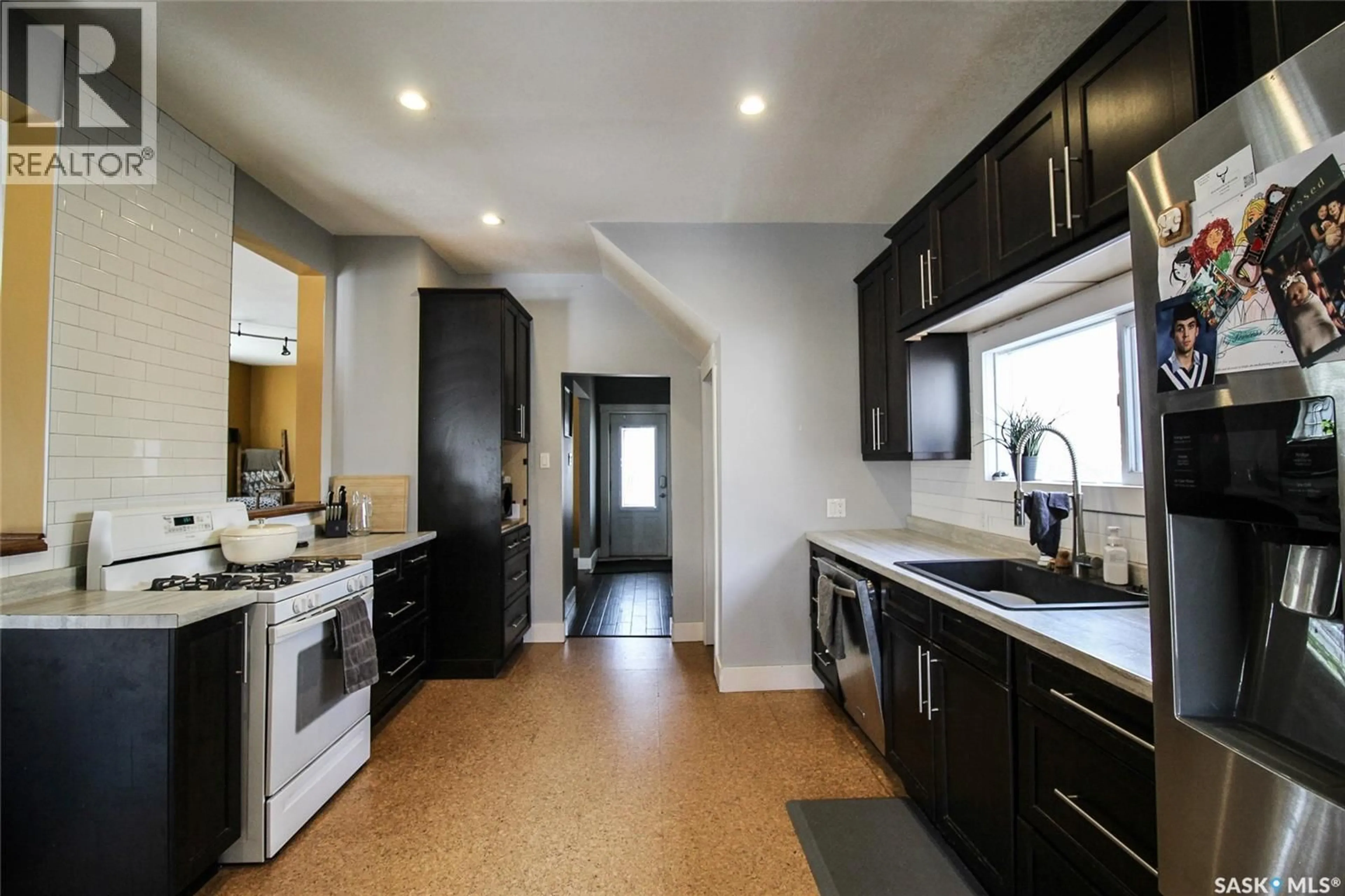 Unknown for 538 1ST STREET, Shaunavon Saskatchewan S0N2M0