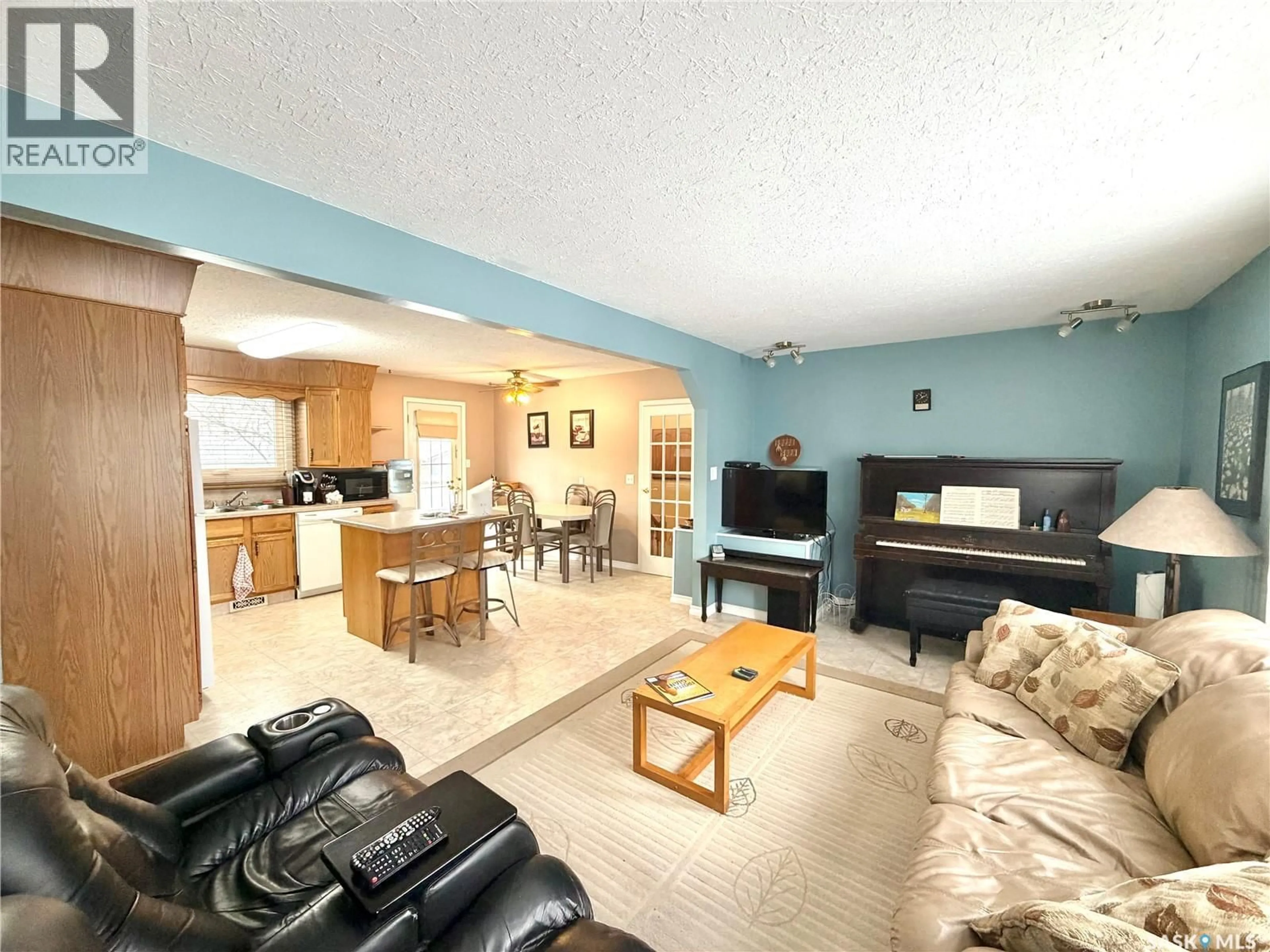 Living room with furniture, unknown for 81 20TH STREET, Battleford Saskatchewan S0M0E0