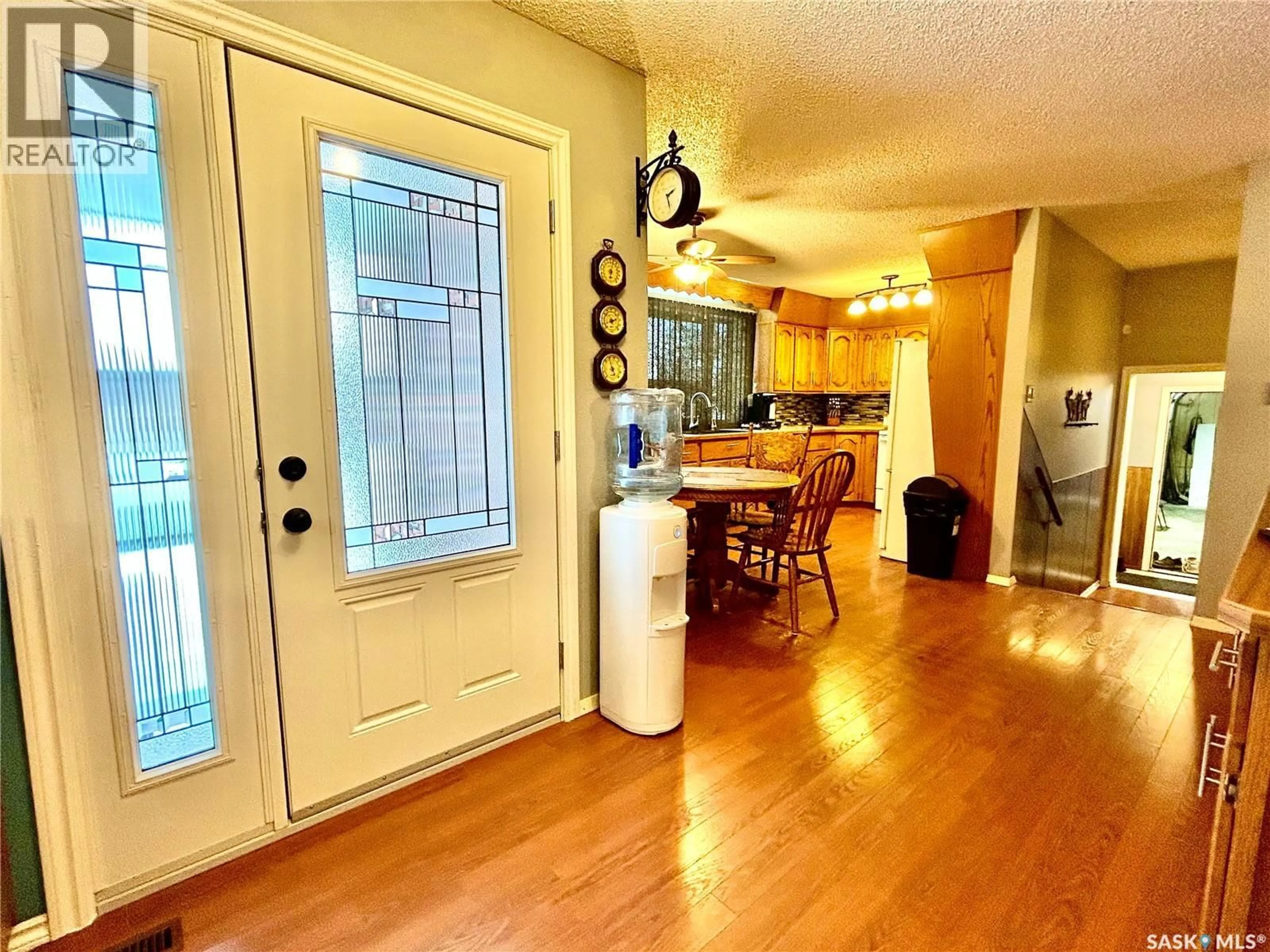 Indoor entryway for 700 9TH AVENUE, Nipawin Saskatchewan S0E1E0