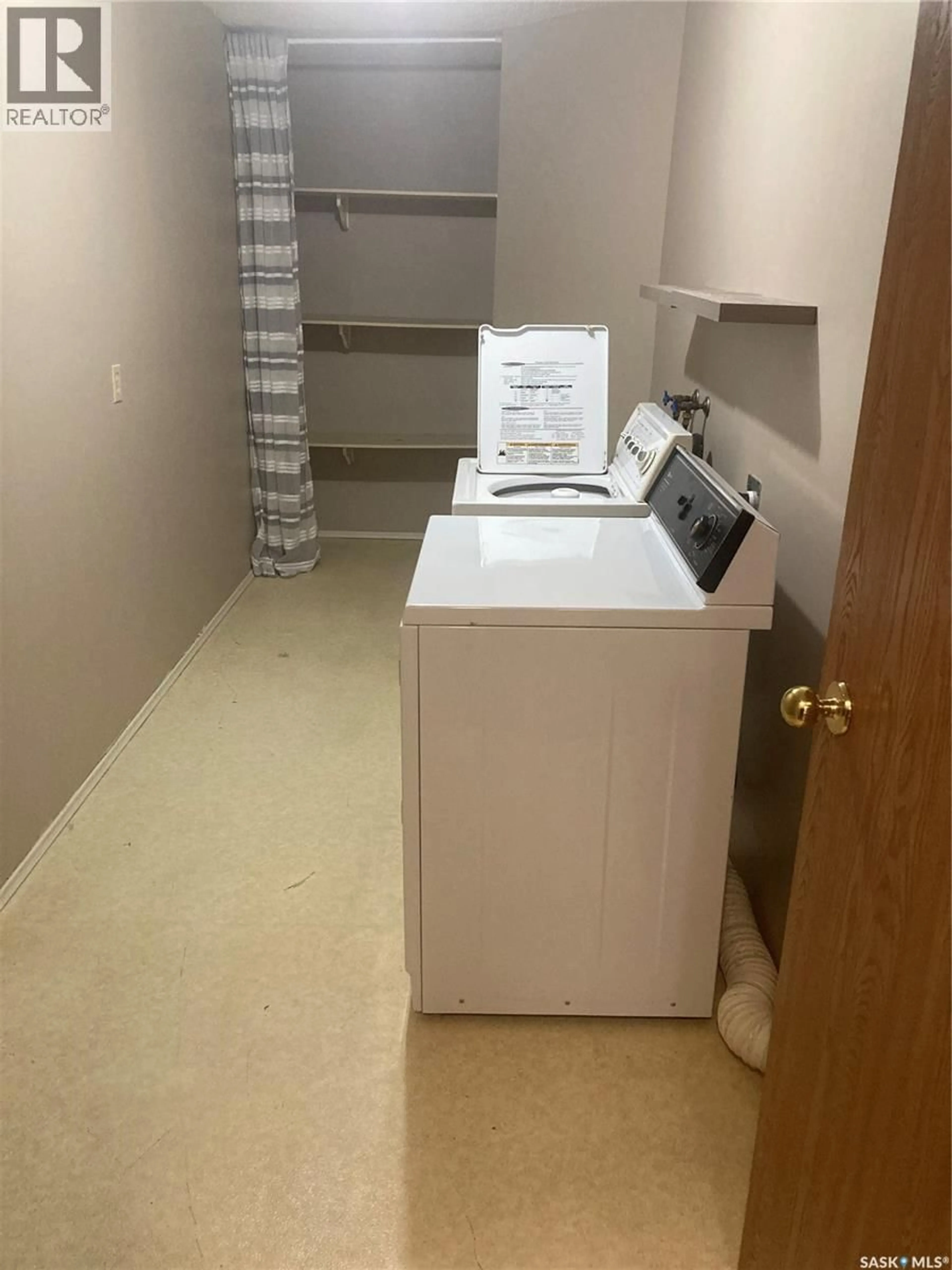Laundry room for 209B - 318 CREE PLACE, Saskatoon Saskatchewan S7K7Y9